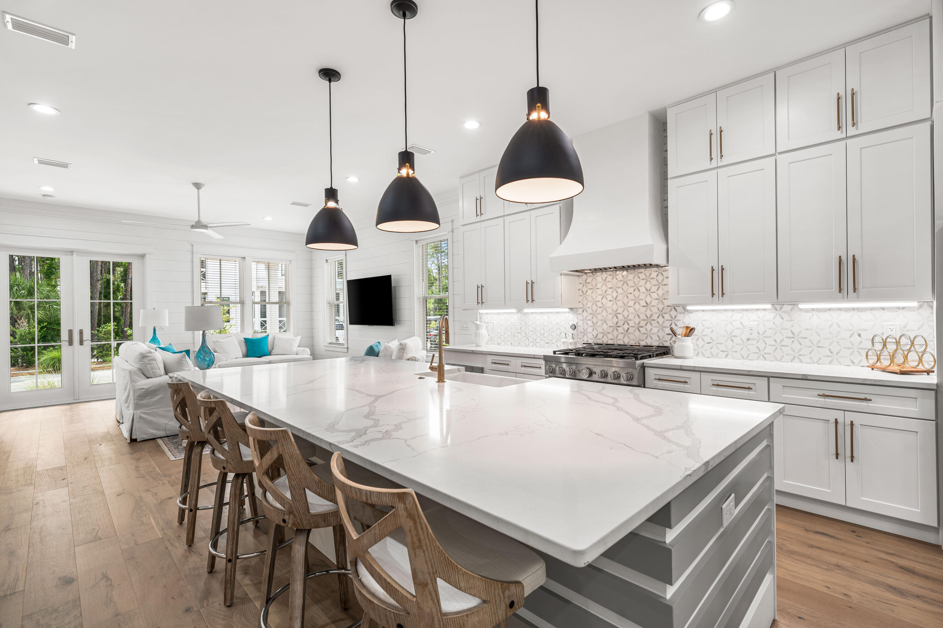 LAKESIDE AT BLUE MOUNTAIN BEACH - Residential