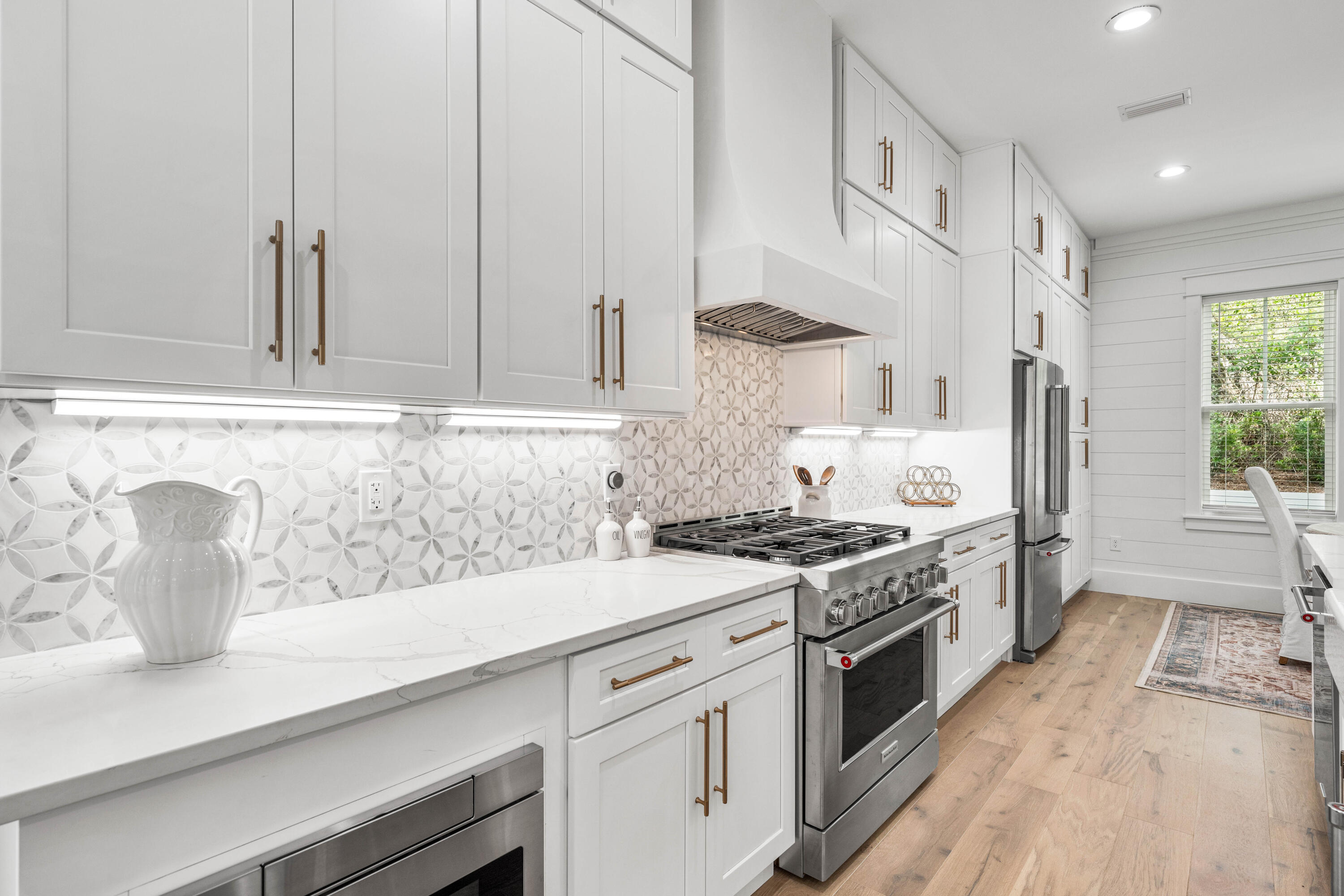 LAKESIDE AT BLUE MOUNTAIN BEACH - Residential