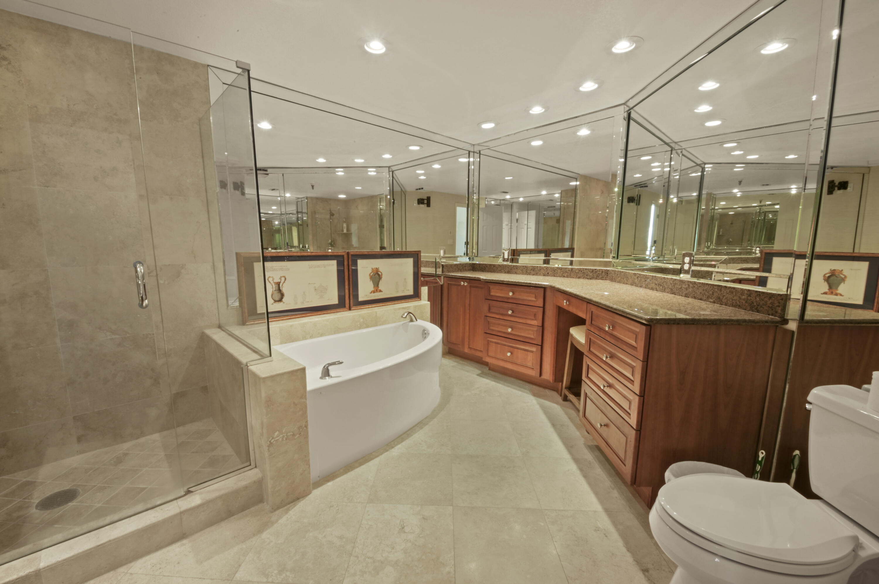 DESTIN YACHT CLUB CONDO - Residential