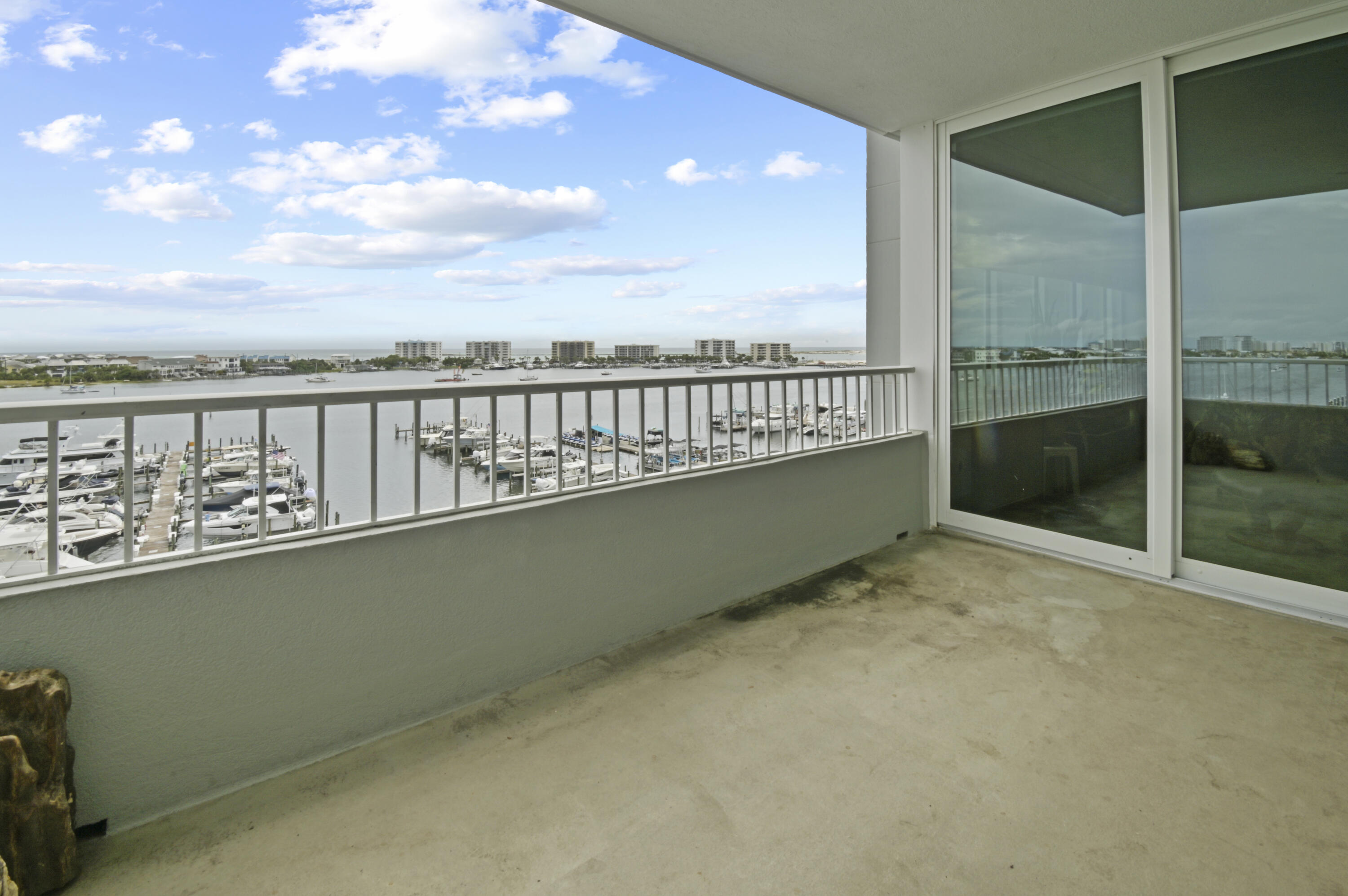 DESTIN YACHT CLUB CONDO - Residential