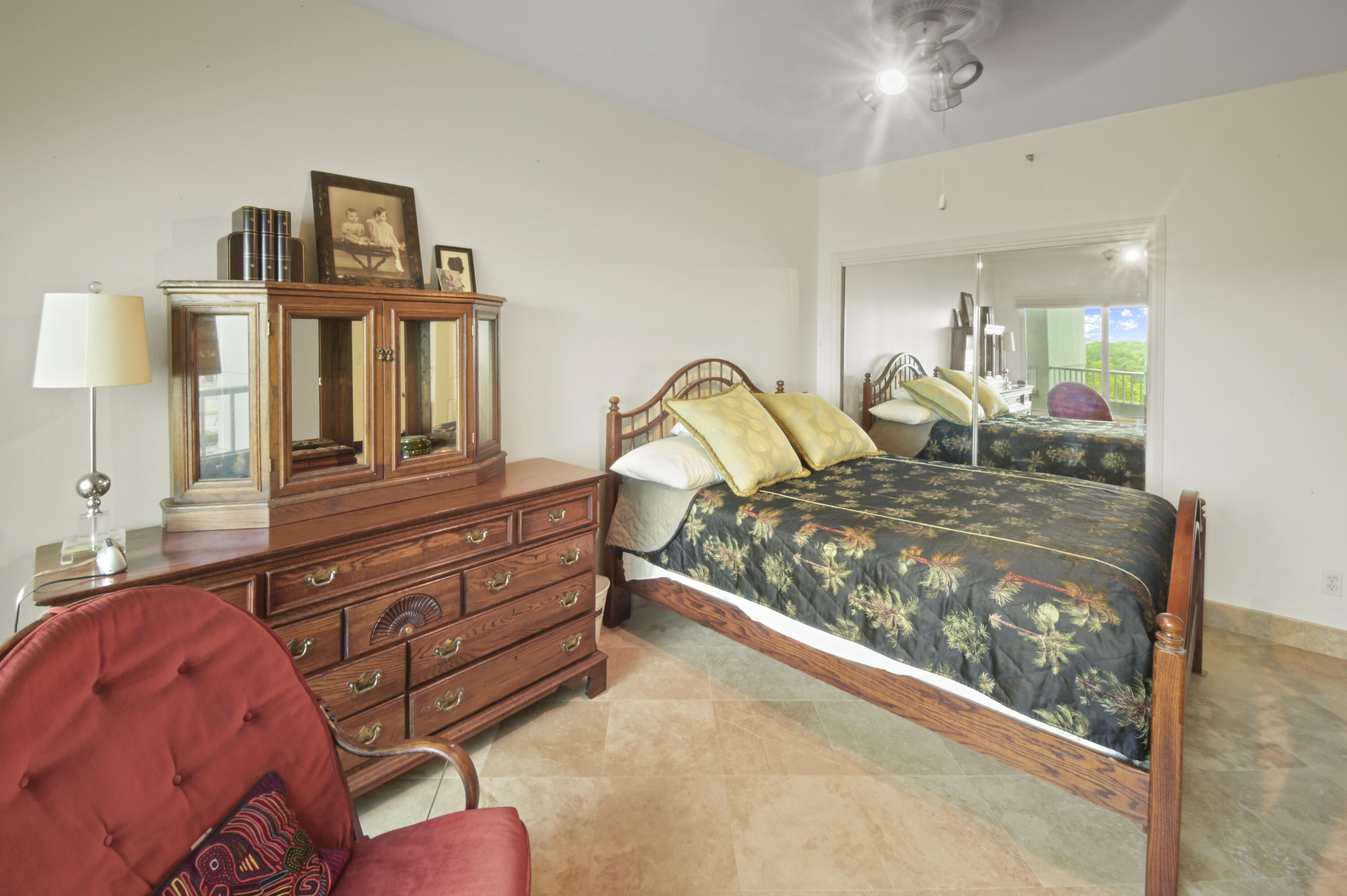 DESTIN YACHT CLUB CONDO - Residential