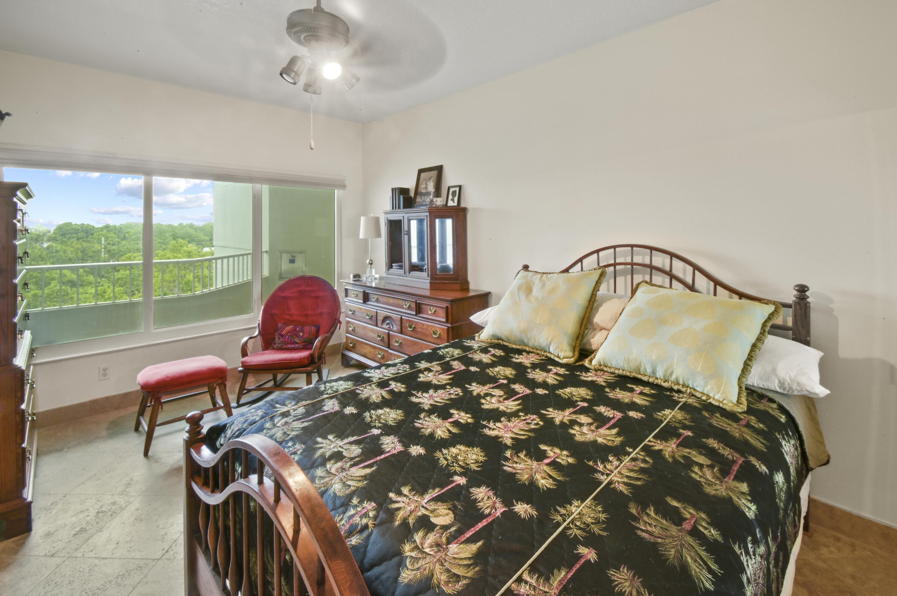 DESTIN YACHT CLUB CONDO - Residential