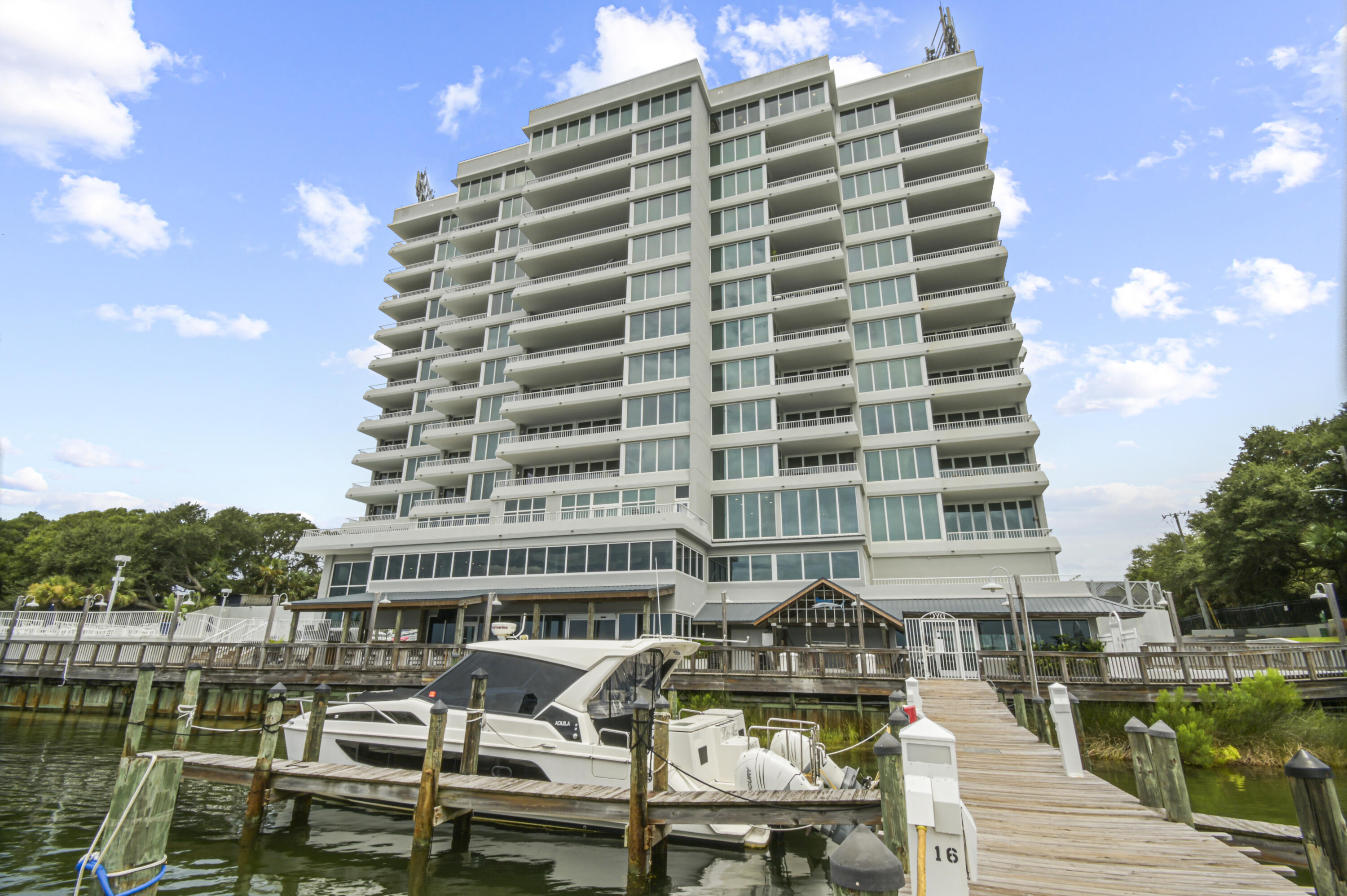 DESTIN YACHT CLUB CONDO - Residential