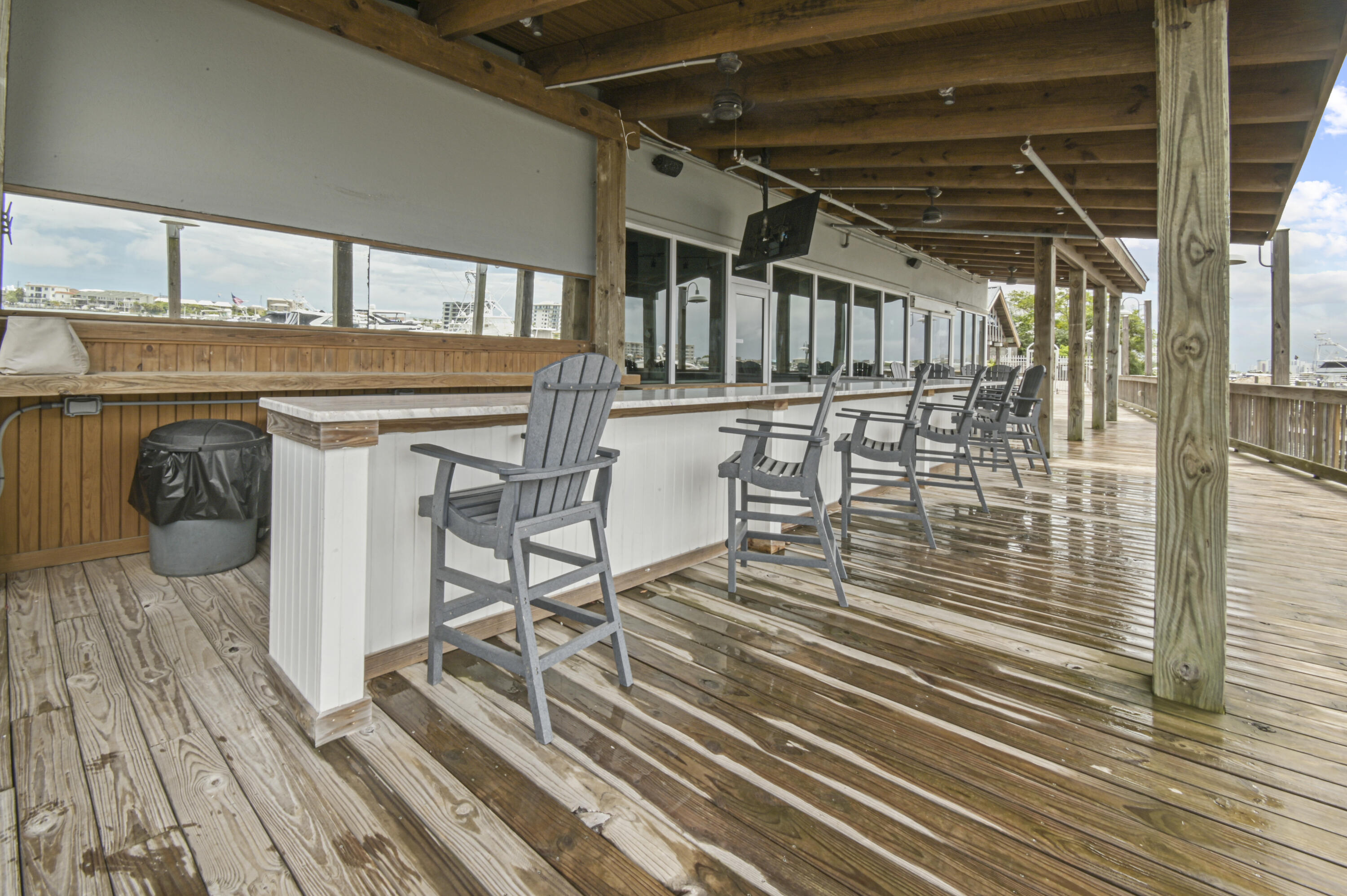 DESTIN YACHT CLUB CONDO - Residential