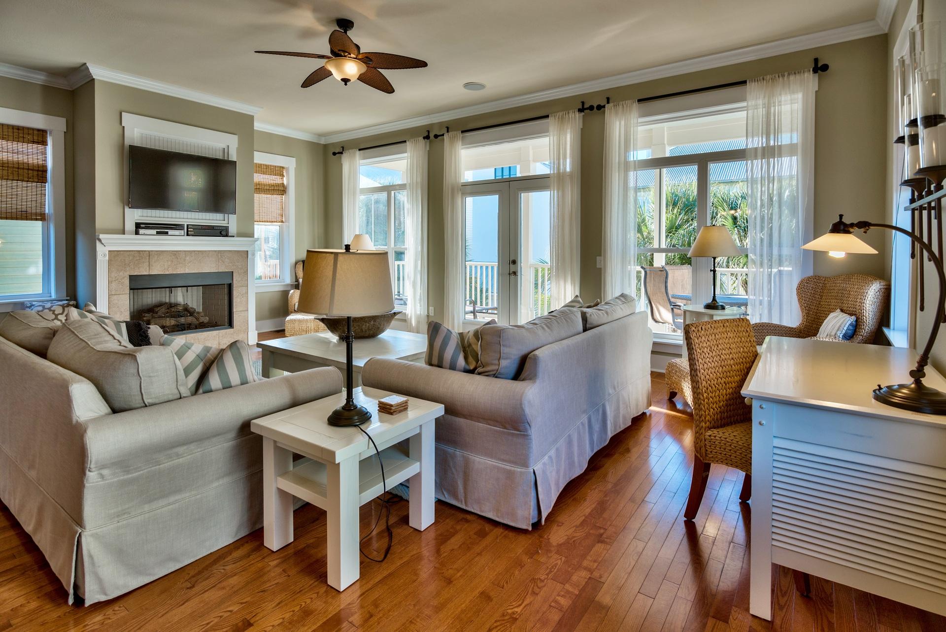 WATER'S EDGE - Residential