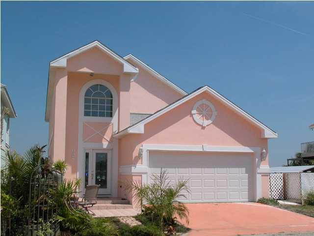 LIGHTHOUSE POINTE - Residential