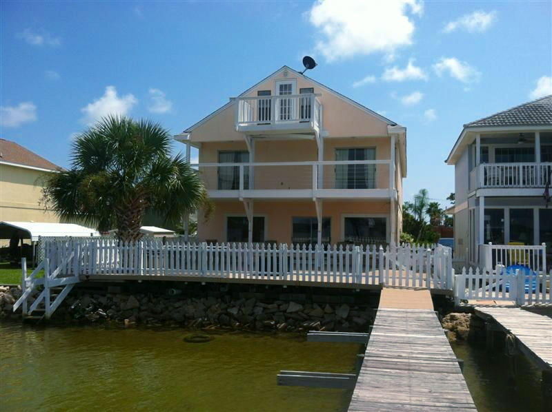 LIGHTHOUSE POINTE - Residential