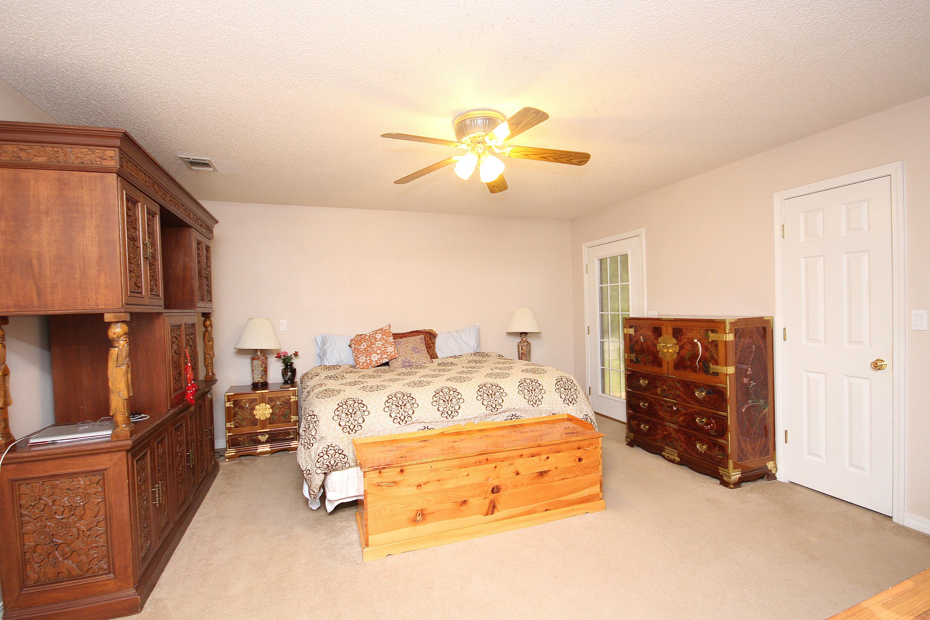 LOST CREEK - Residential