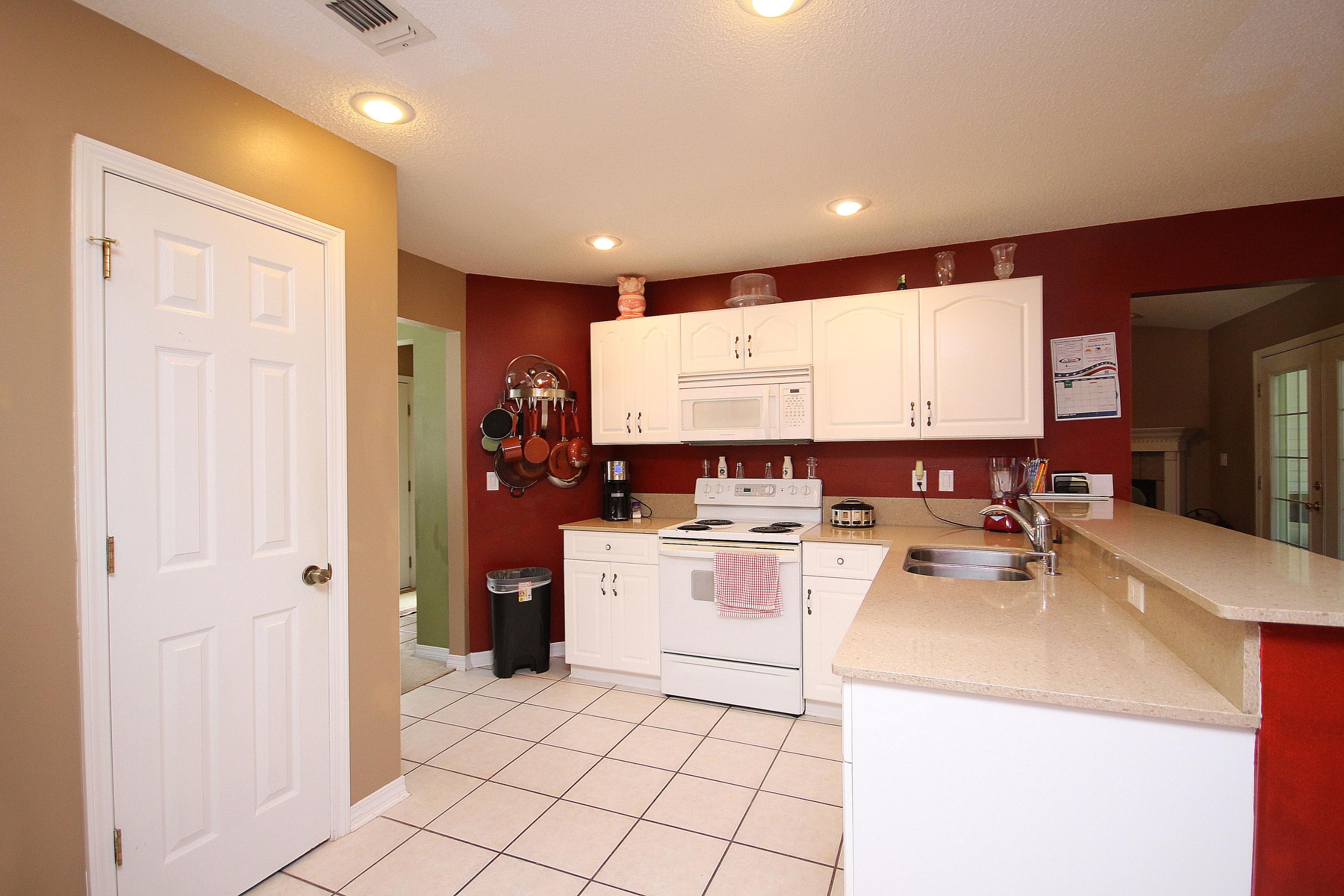 LOST CREEK - Residential