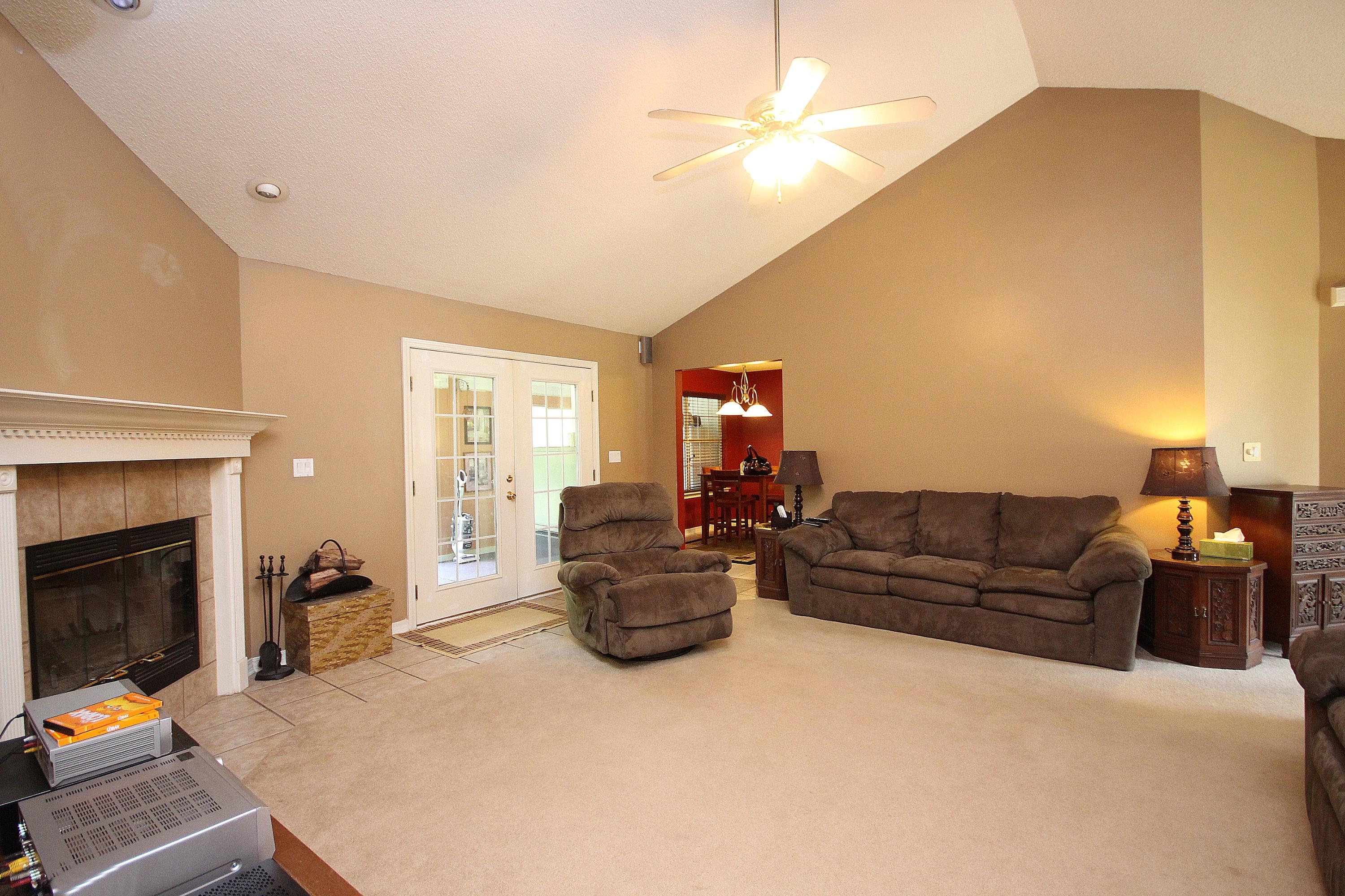 LOST CREEK - Residential