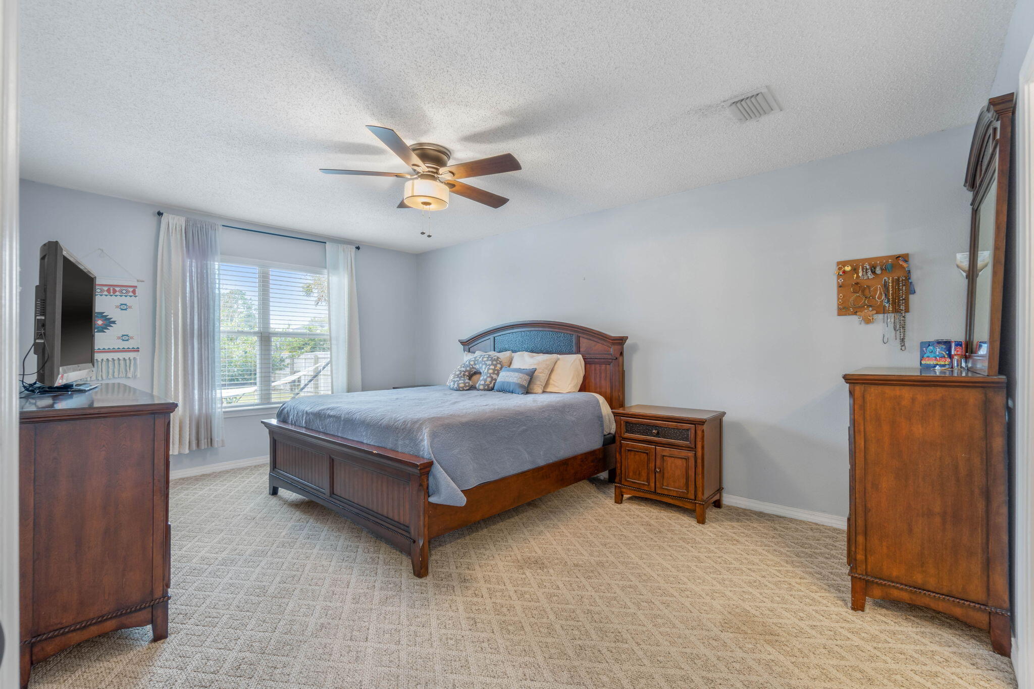 ASHBERRY WOODS - Residential