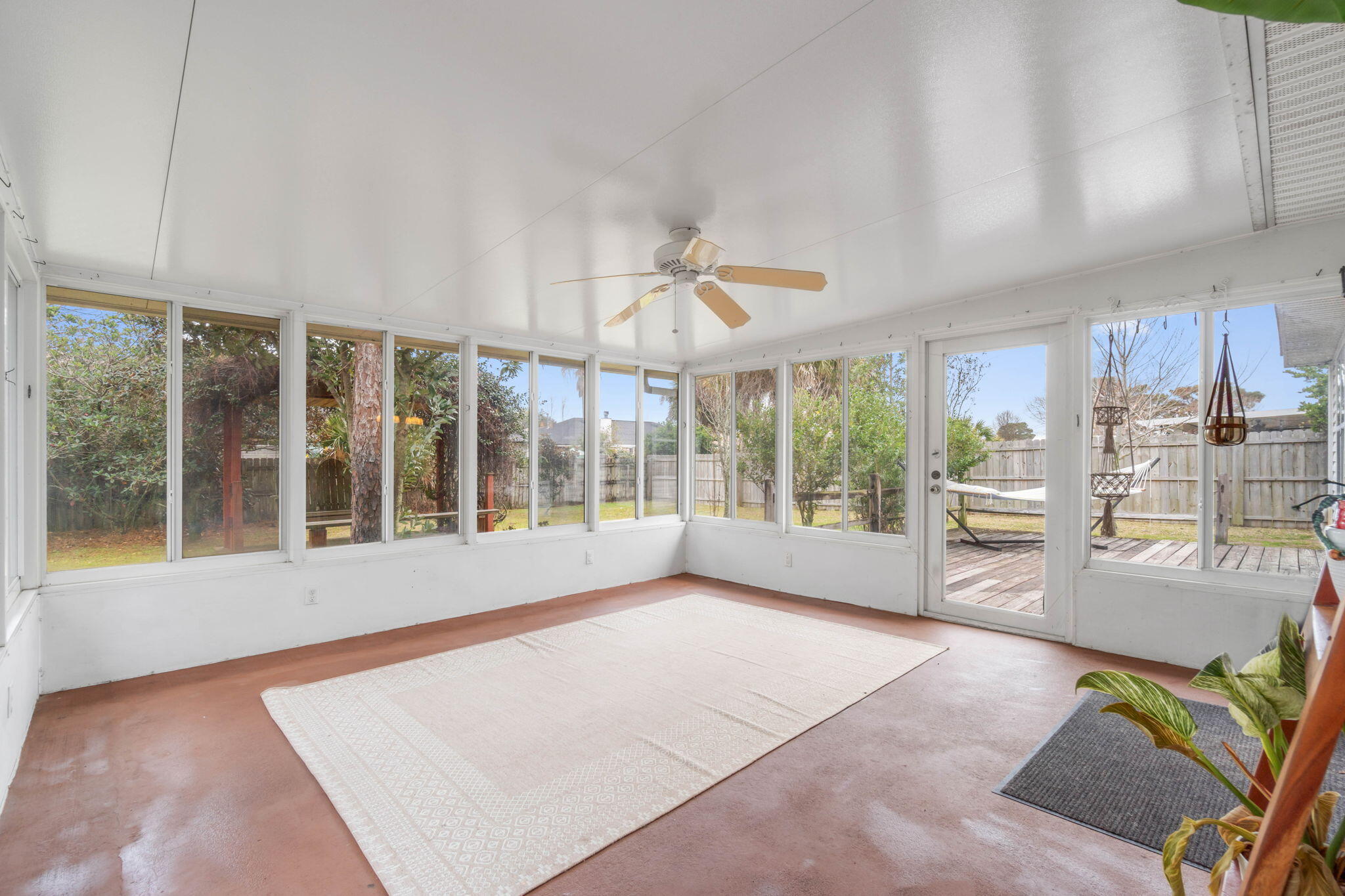 ASHBERRY WOODS - Residential