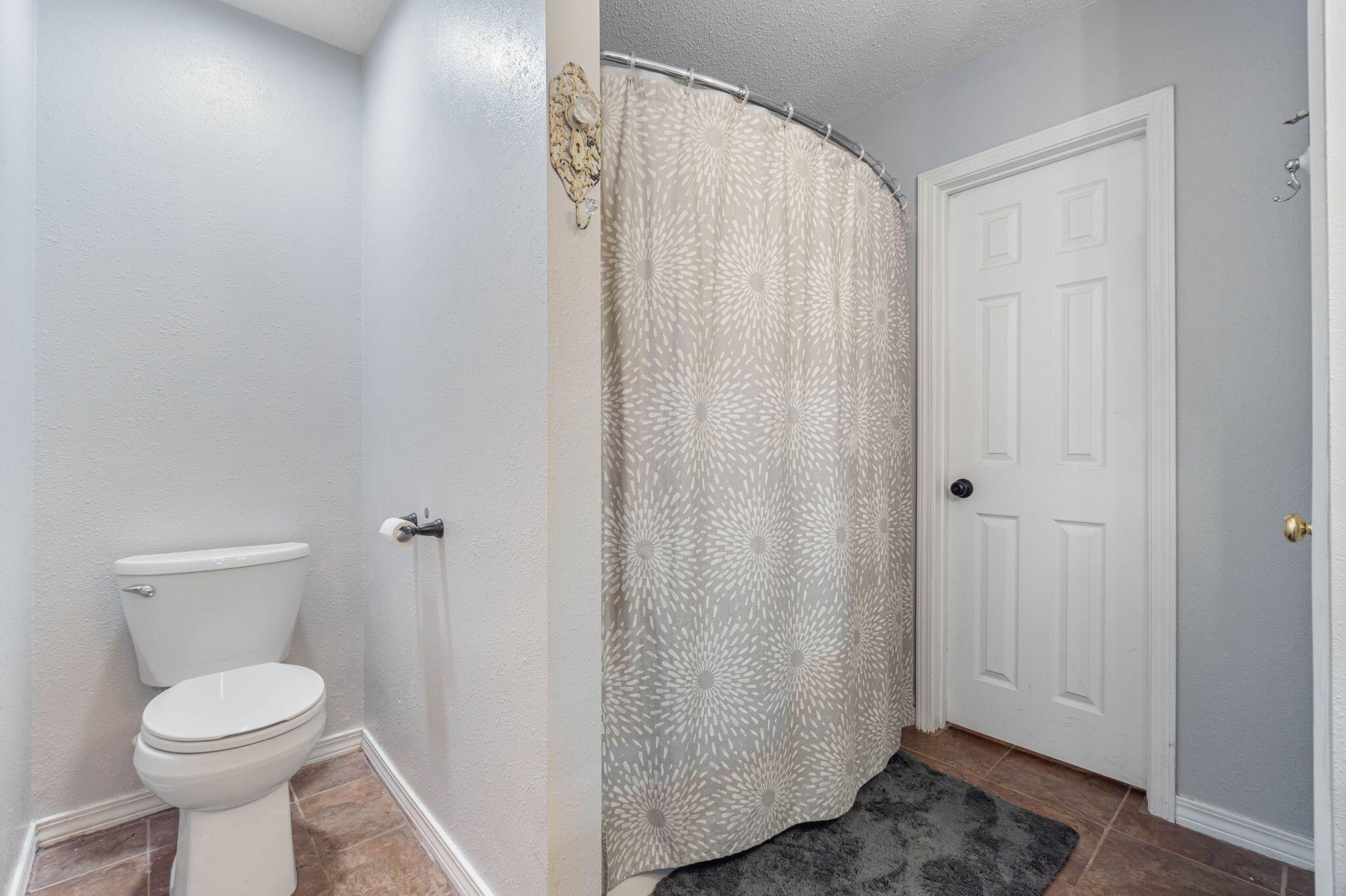 ASHBERRY WOODS - Residential