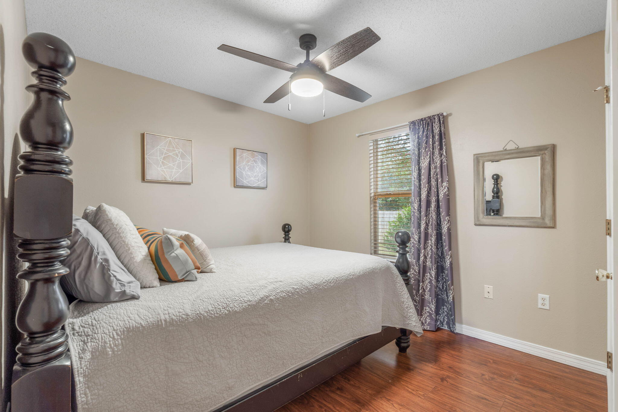 ASHBERRY WOODS - Residential