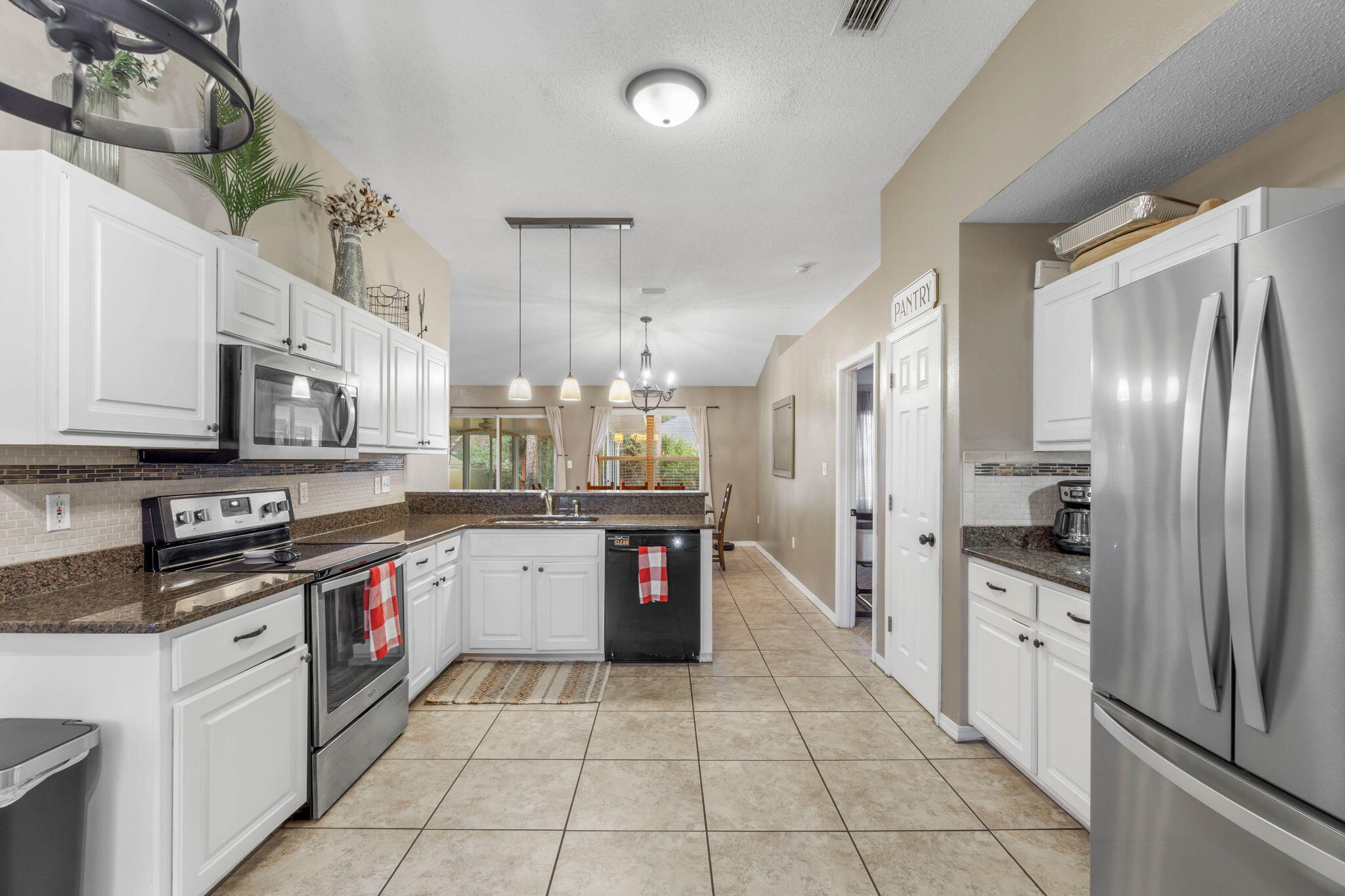 ASHBERRY WOODS - Residential