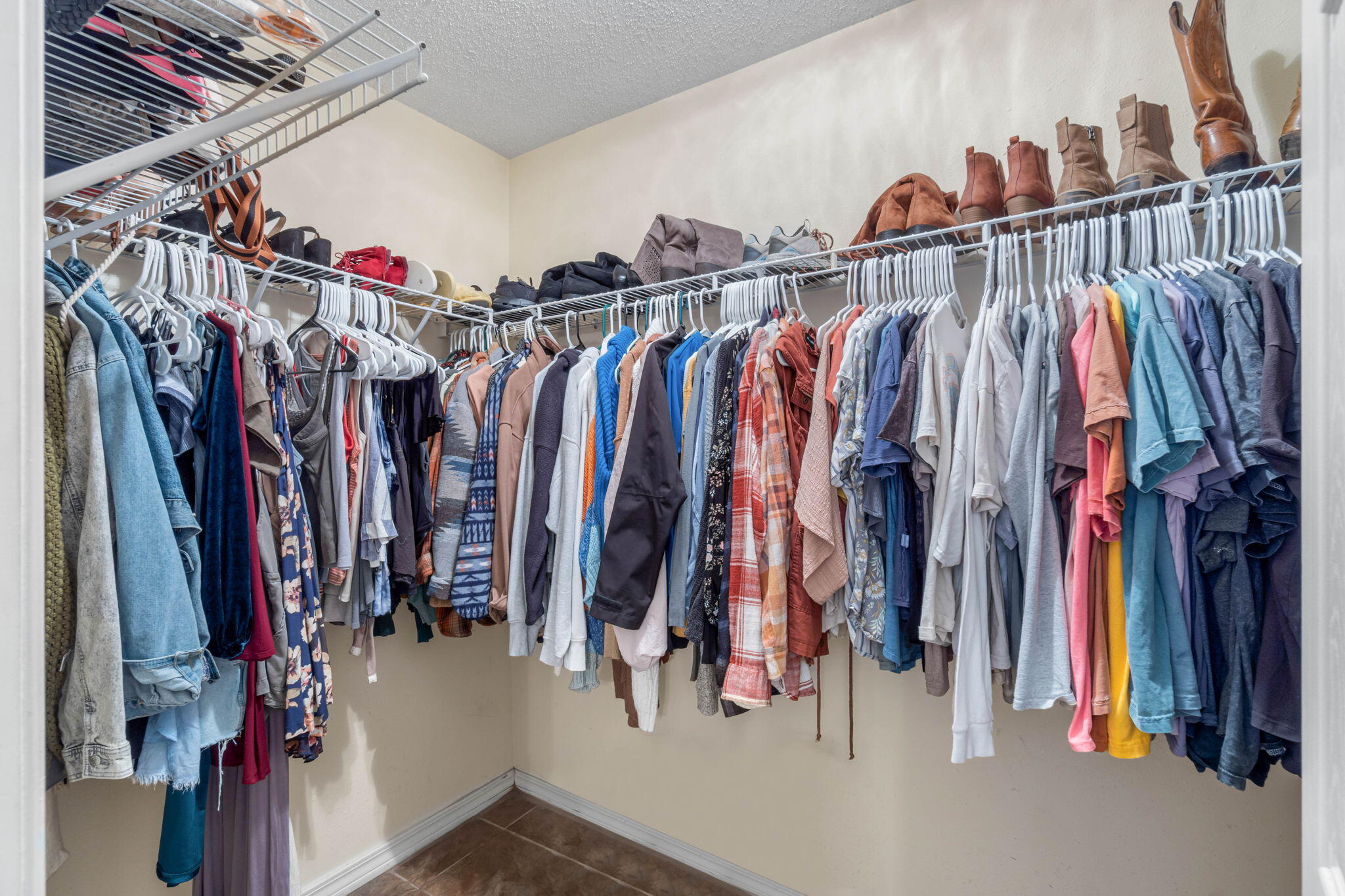 ASHBERRY WOODS - Residential