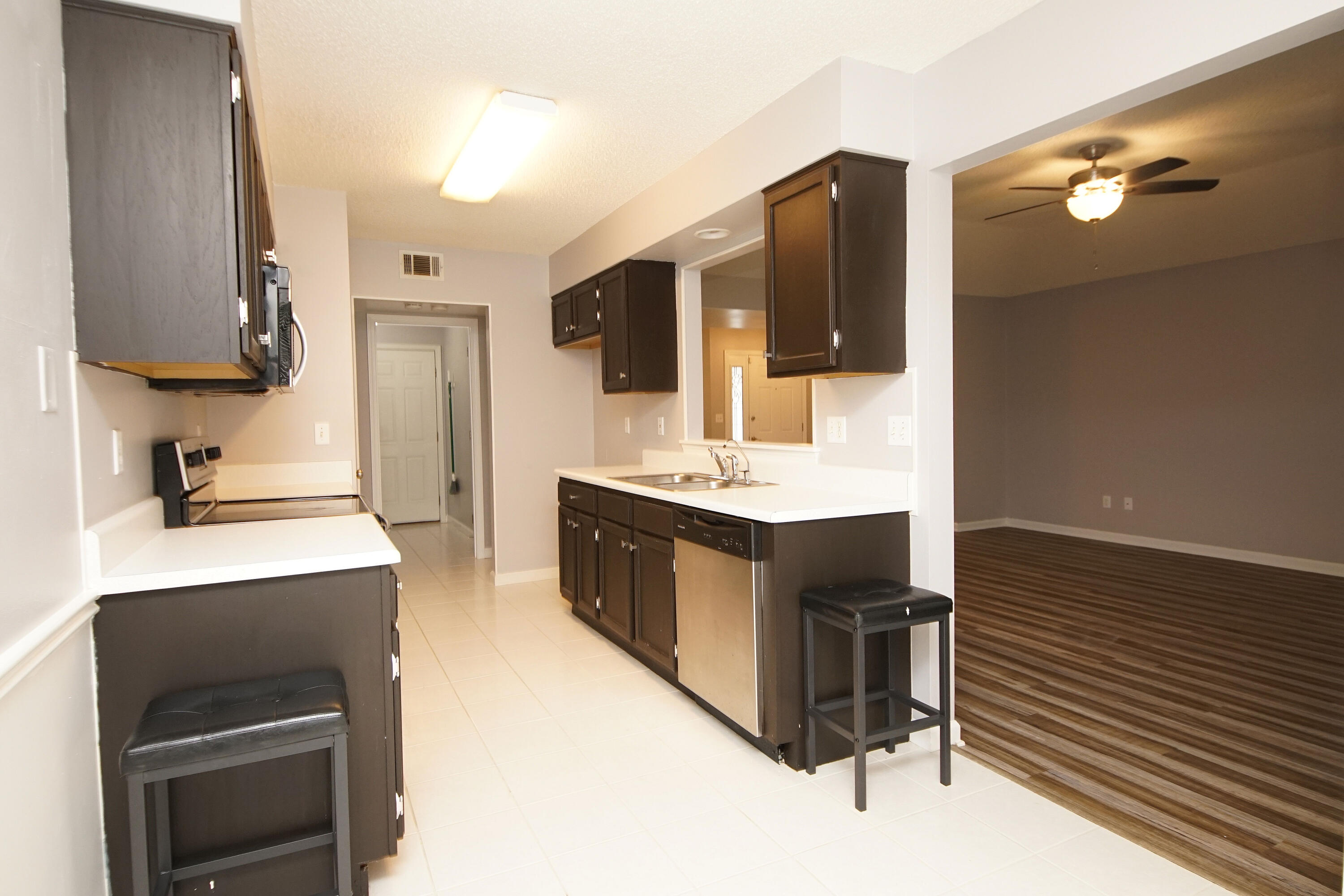 CEDAR RIDGE - Residential