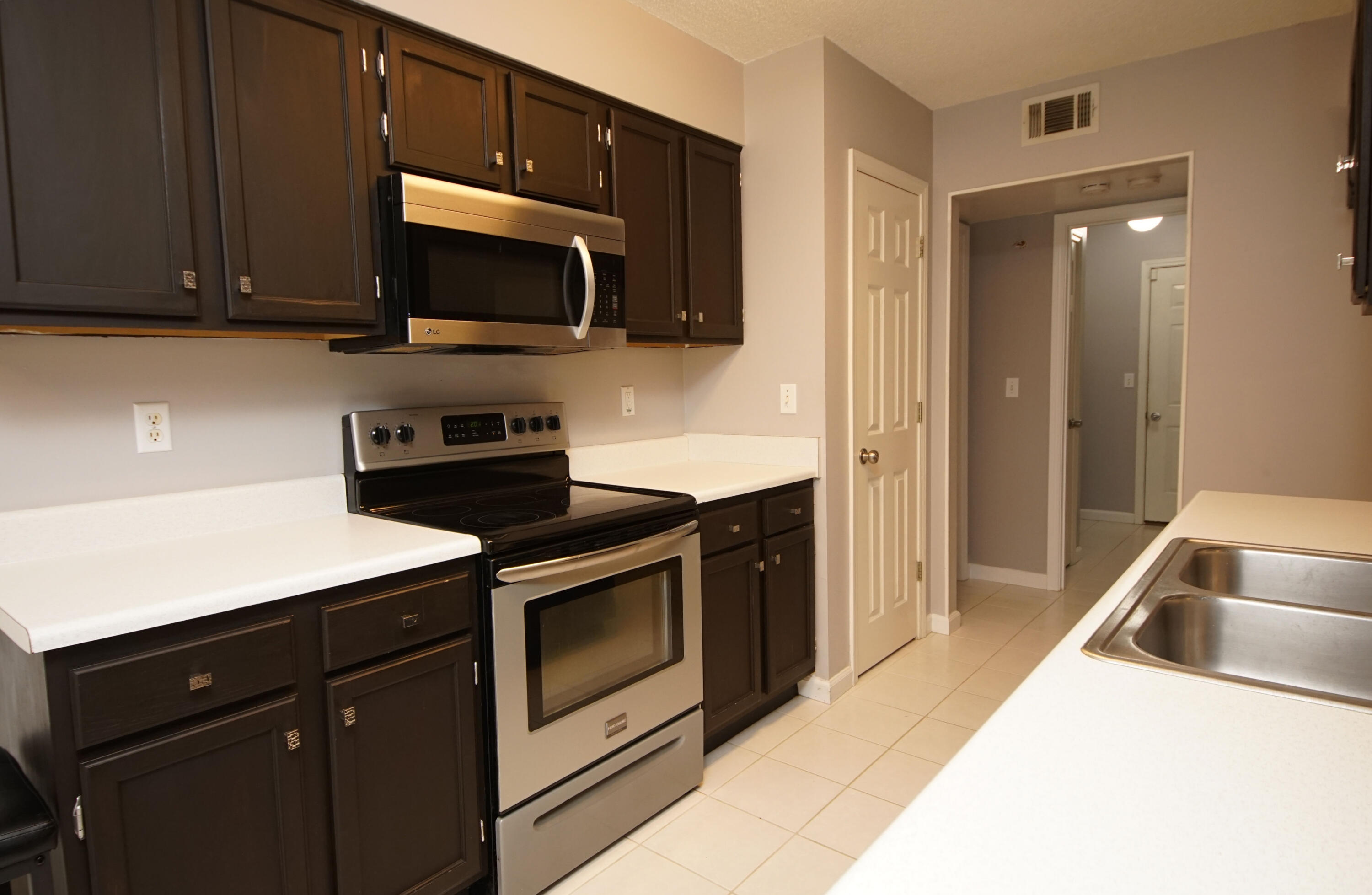 CEDAR RIDGE - Residential