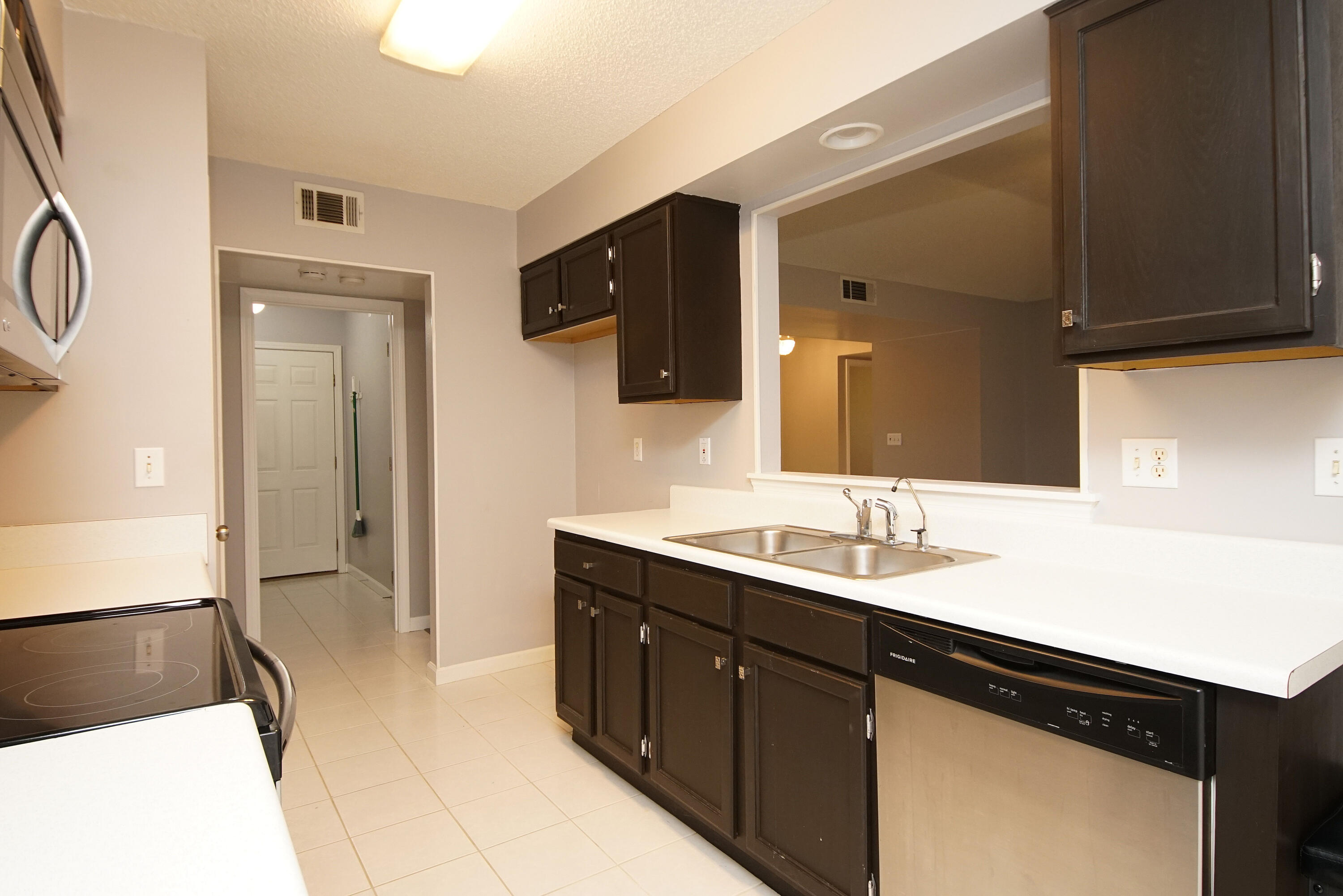 CEDAR RIDGE - Residential