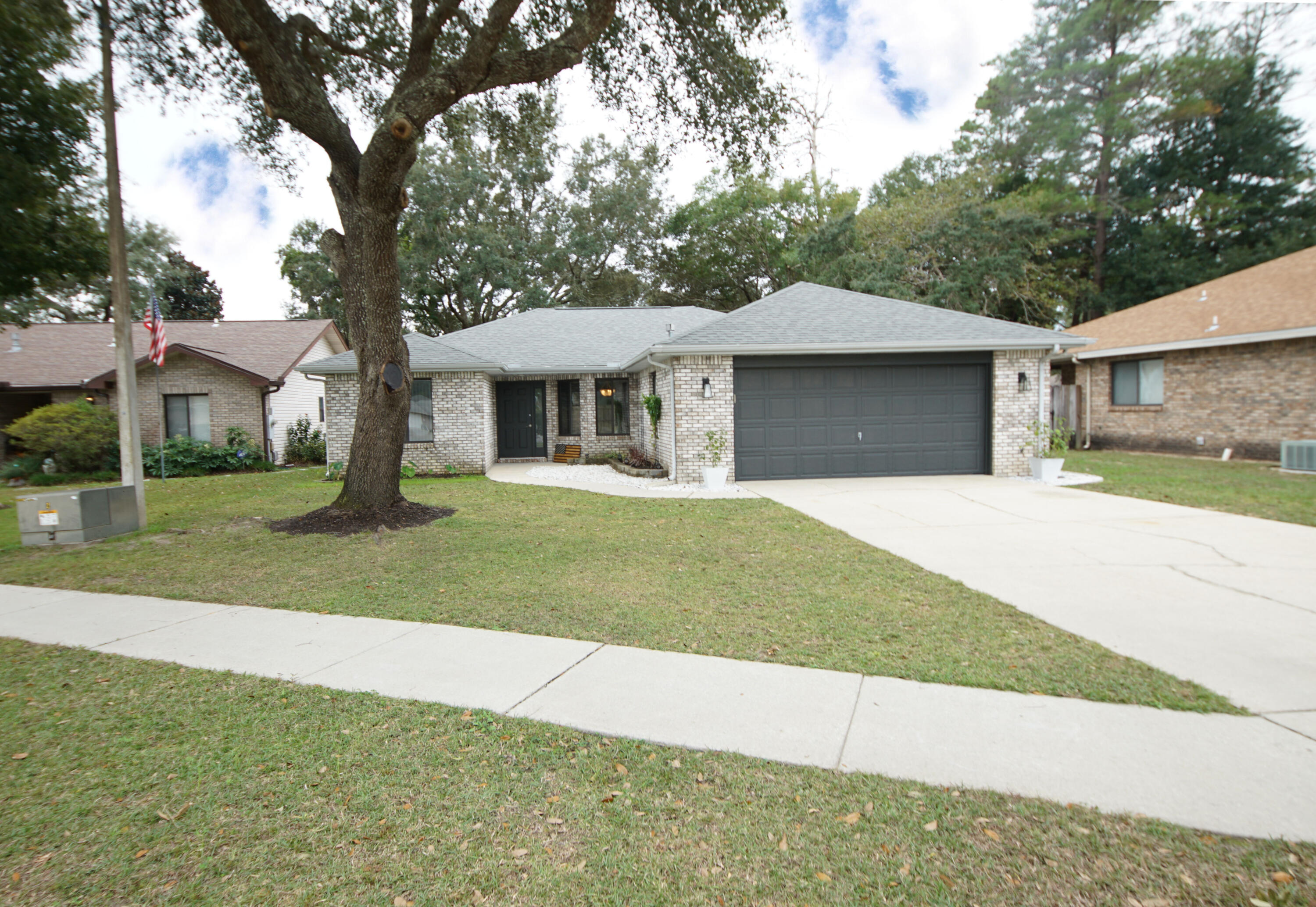 CEDAR RIDGE - Residential