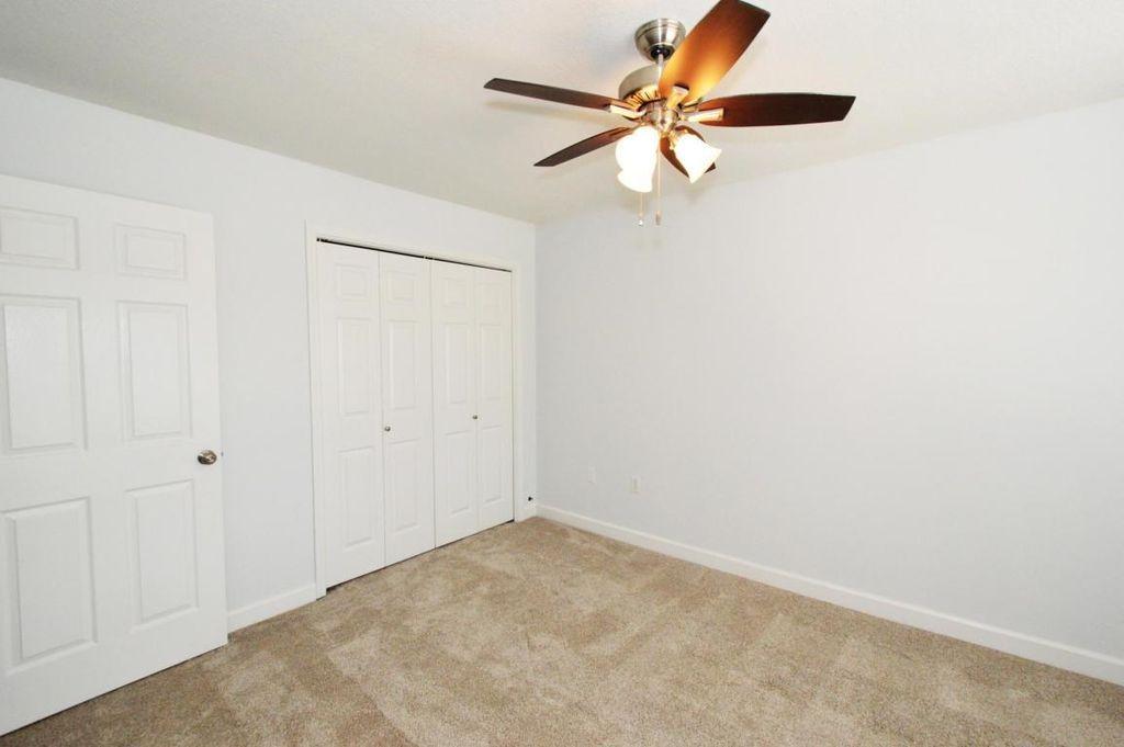 PELICAN PLACE T/H WEST - Residential Lease