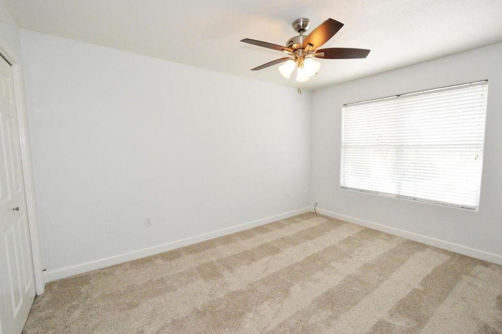 PELICAN PLACE T/H WEST - Residential Lease