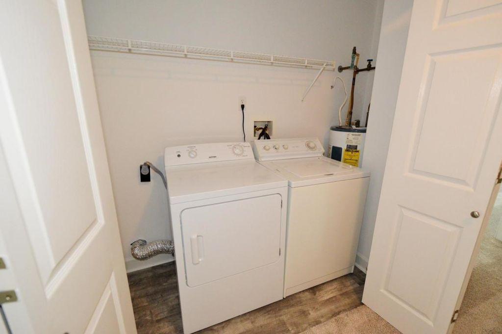 PELICAN PLACE T/H WEST - Residential Lease