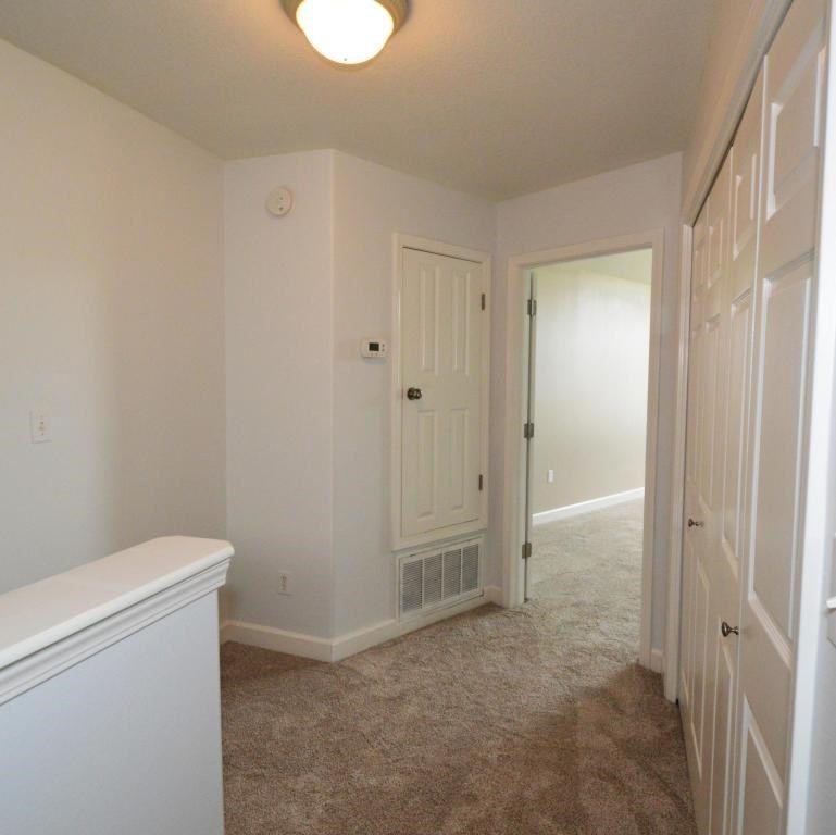 PELICAN PLACE T/H WEST - Residential Lease