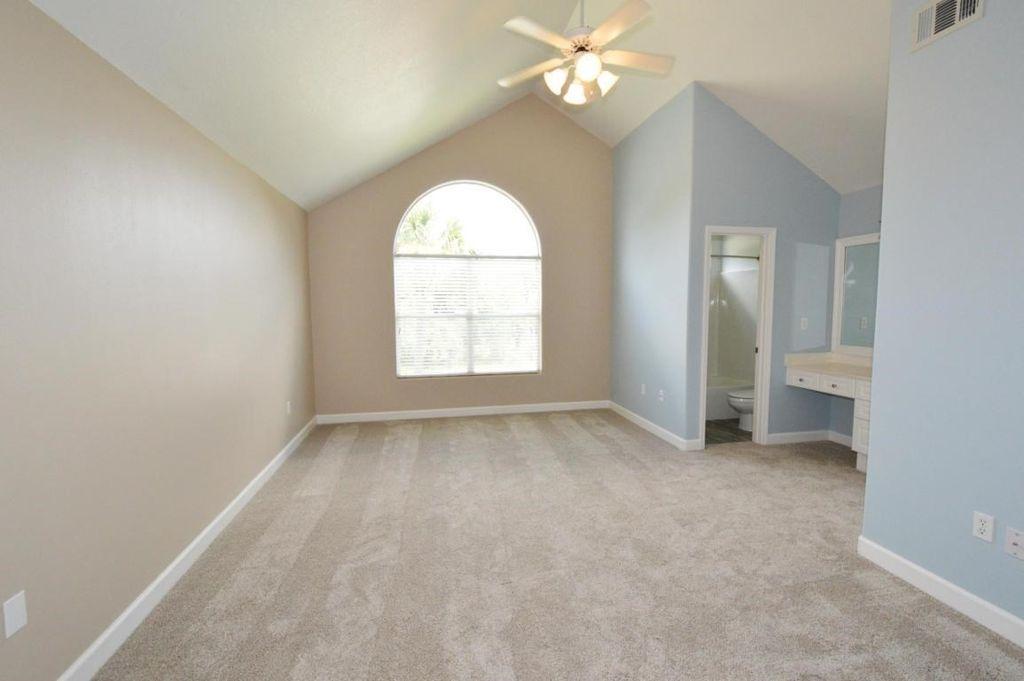 PELICAN PLACE T/H WEST - Residential Lease