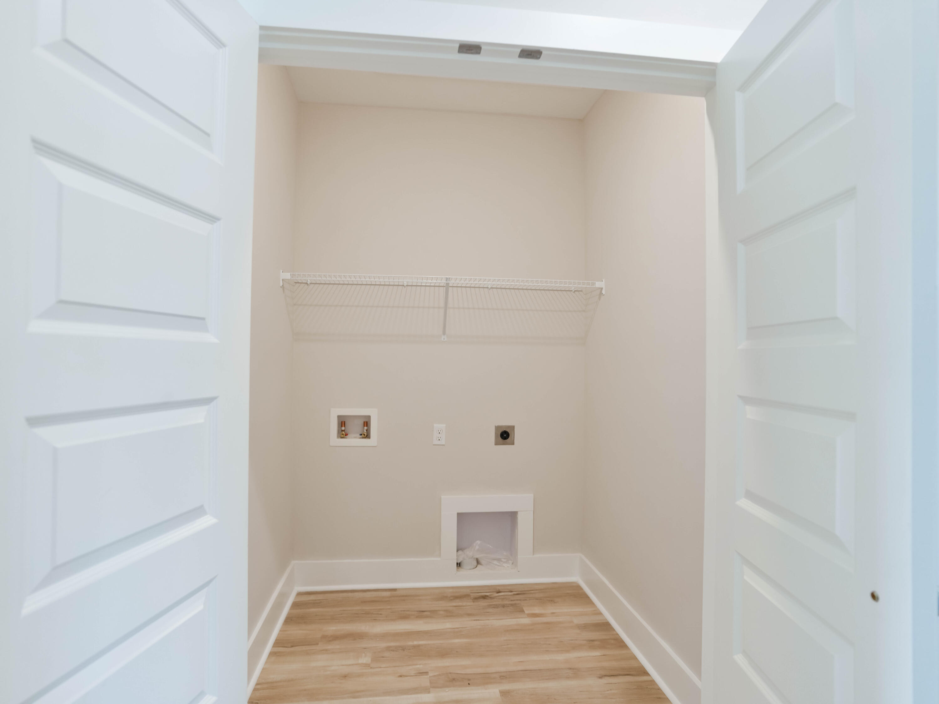 N Wall Street - Residential