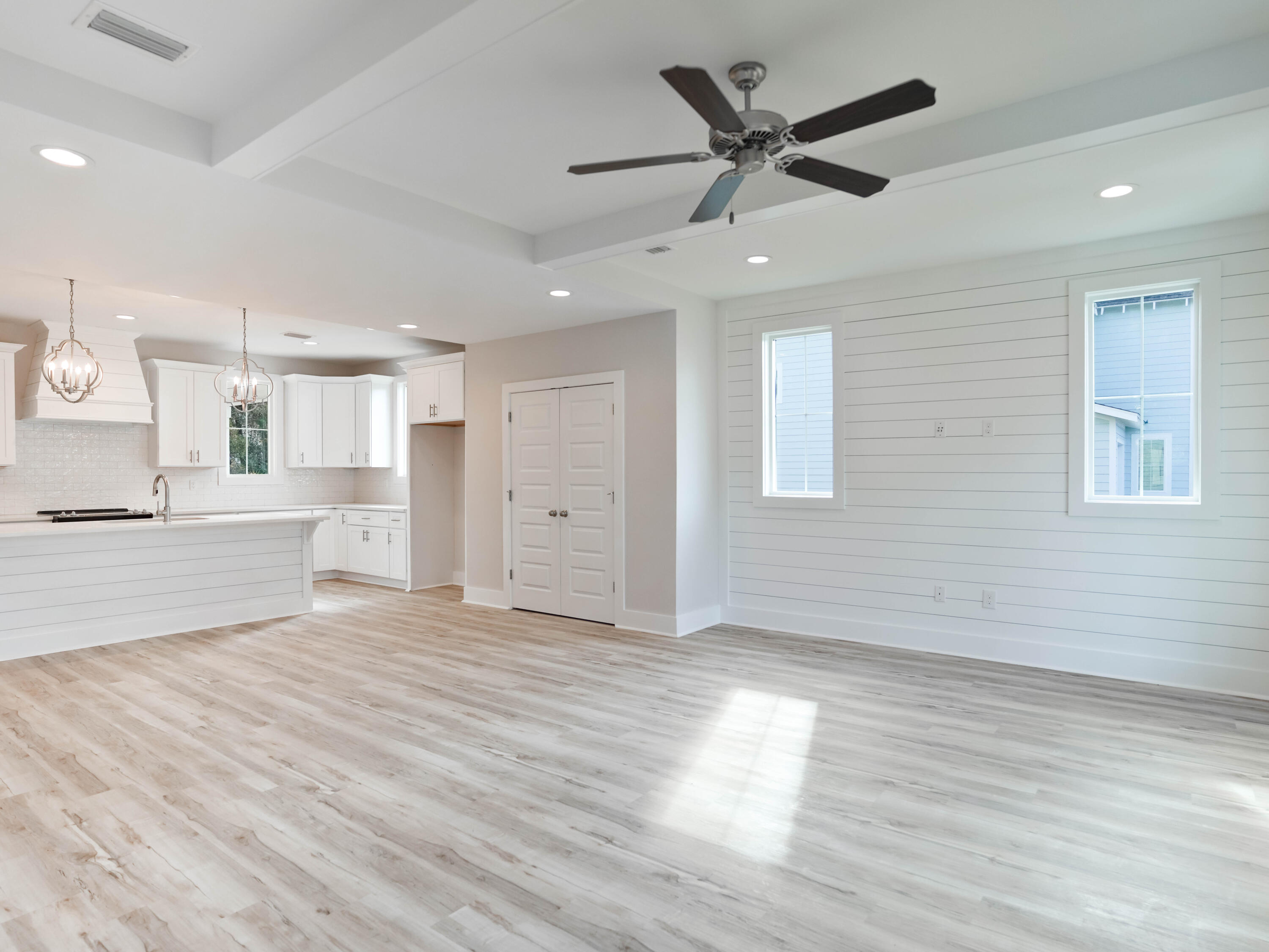 N Wall Street - Residential