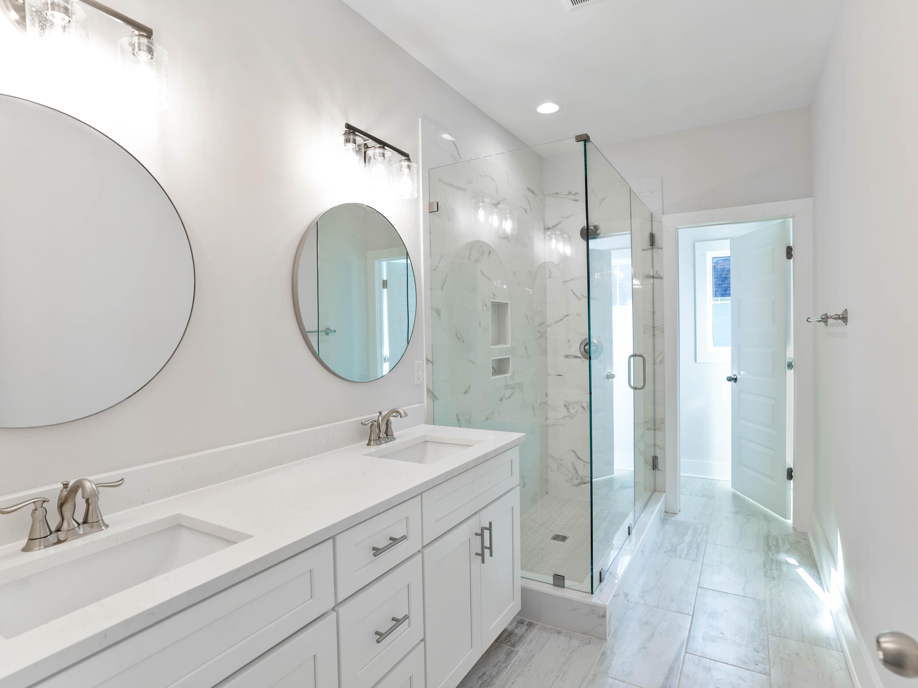 N Wall Street - Residential