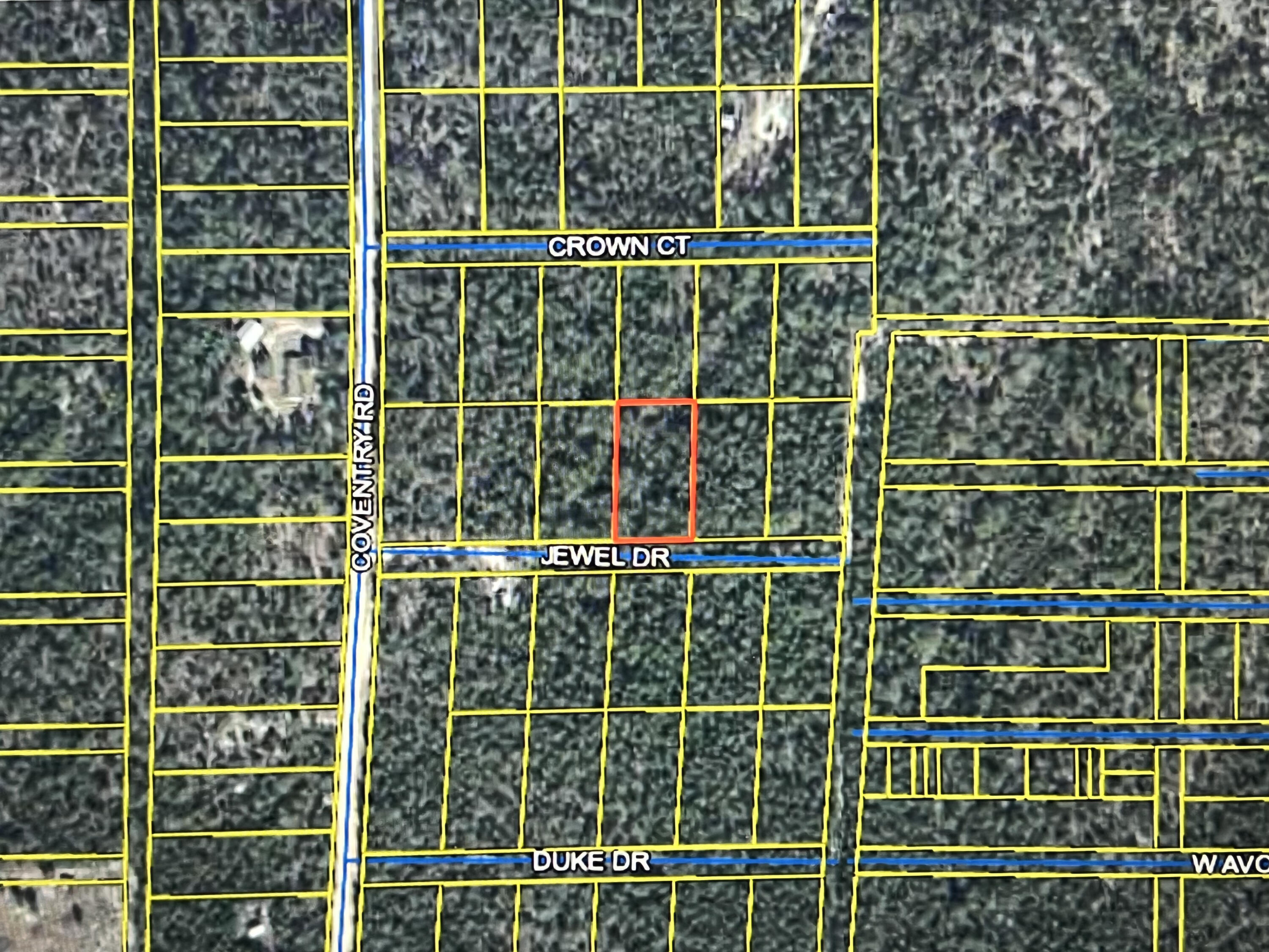 Beautiful wooded lot just under an acre to build or place your manufactured home on. Septic and will be required. All measurements to be verified by buyer or buyer's agent. Conveniently located 10 minutes to historic DeFuniak Springs, 25 Minutes to Crestview and 45 minutes to those beautiful white sand beaches.