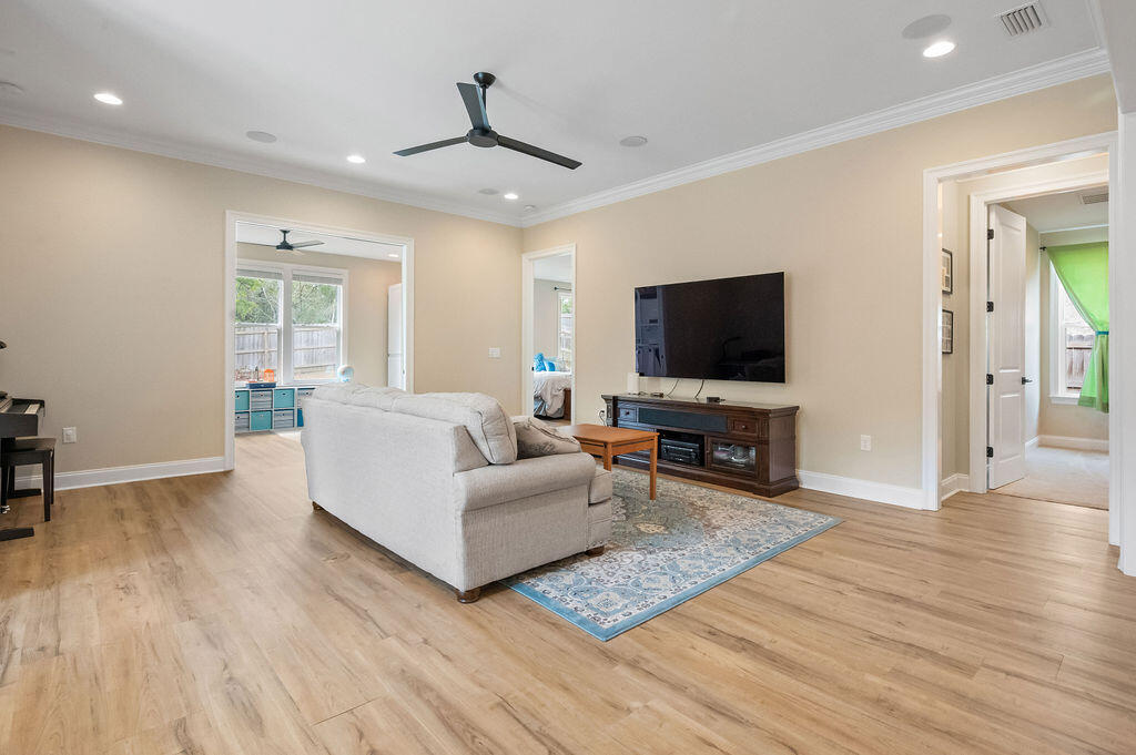 RAIDERS LANDING PH 1 - Residential