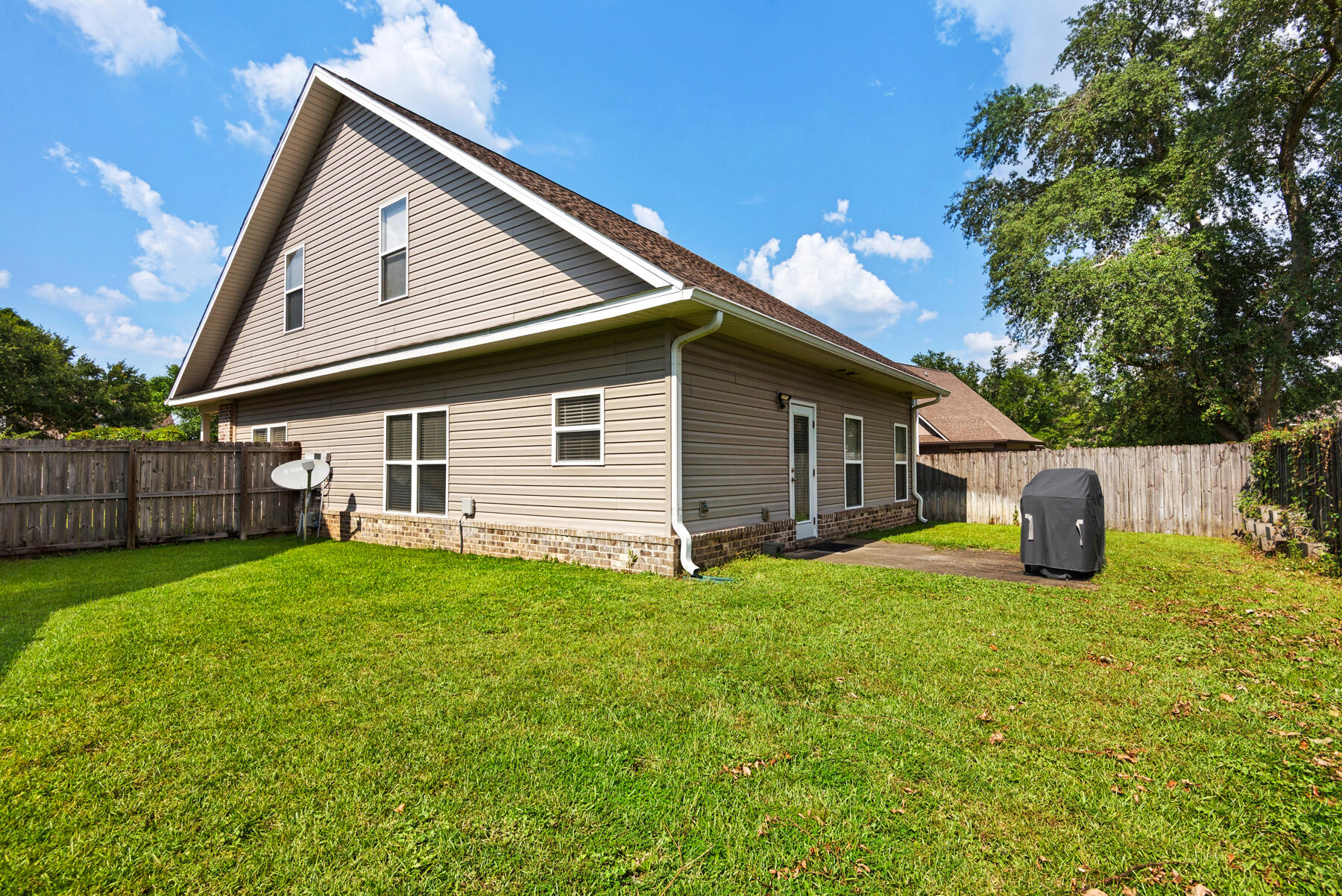 HERITAGE MANOR - Residential