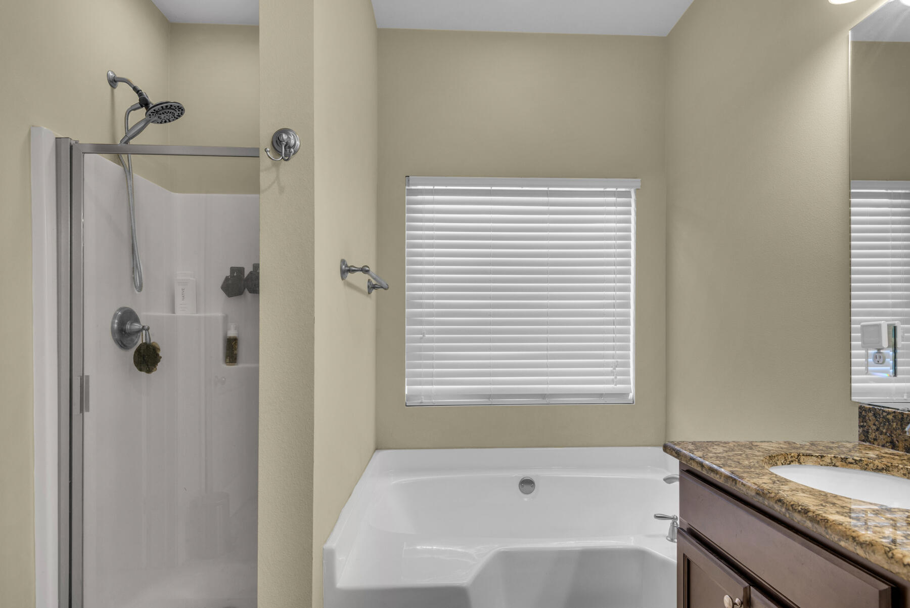 HERITAGE MANOR - Residential