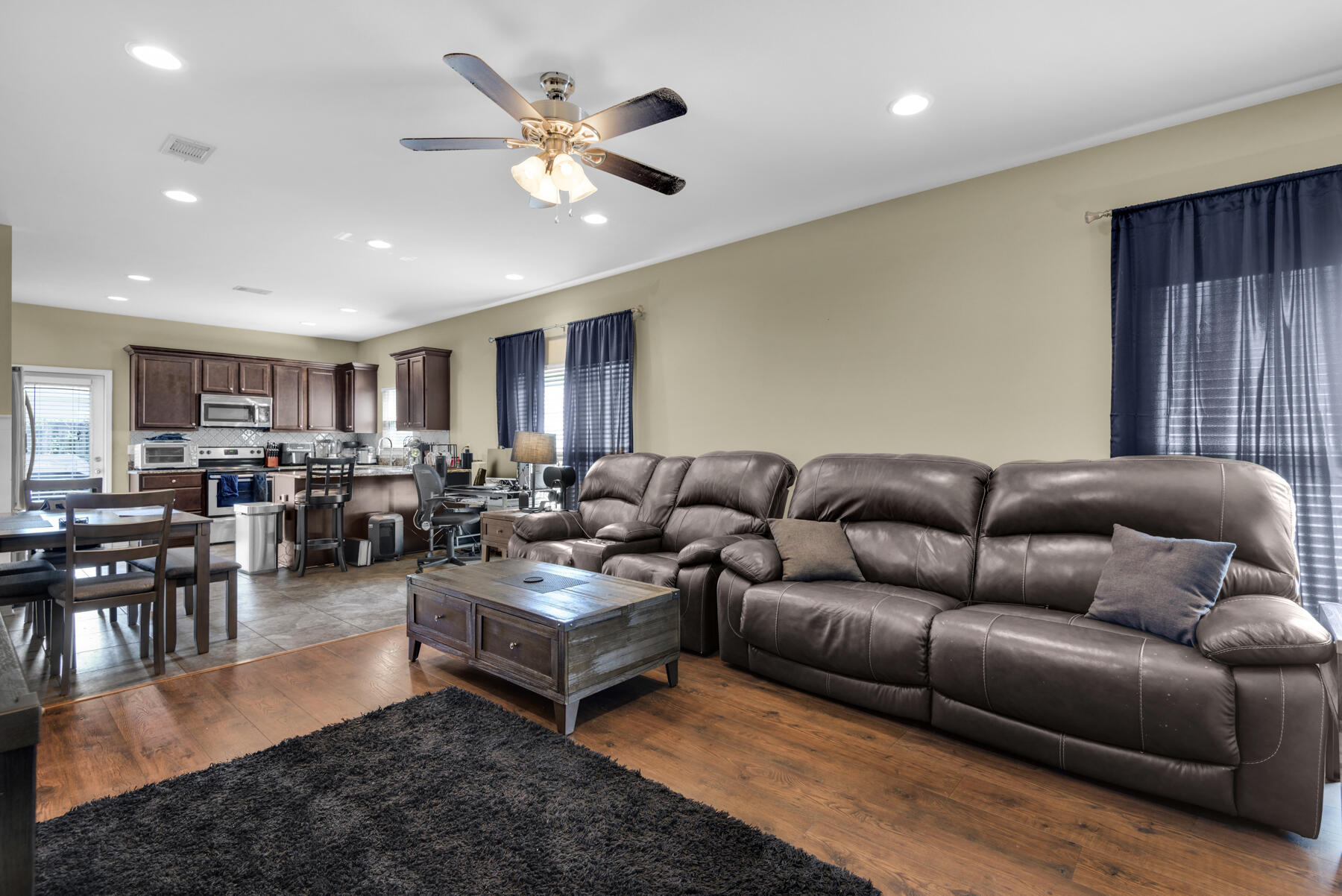 HERITAGE MANOR - Residential