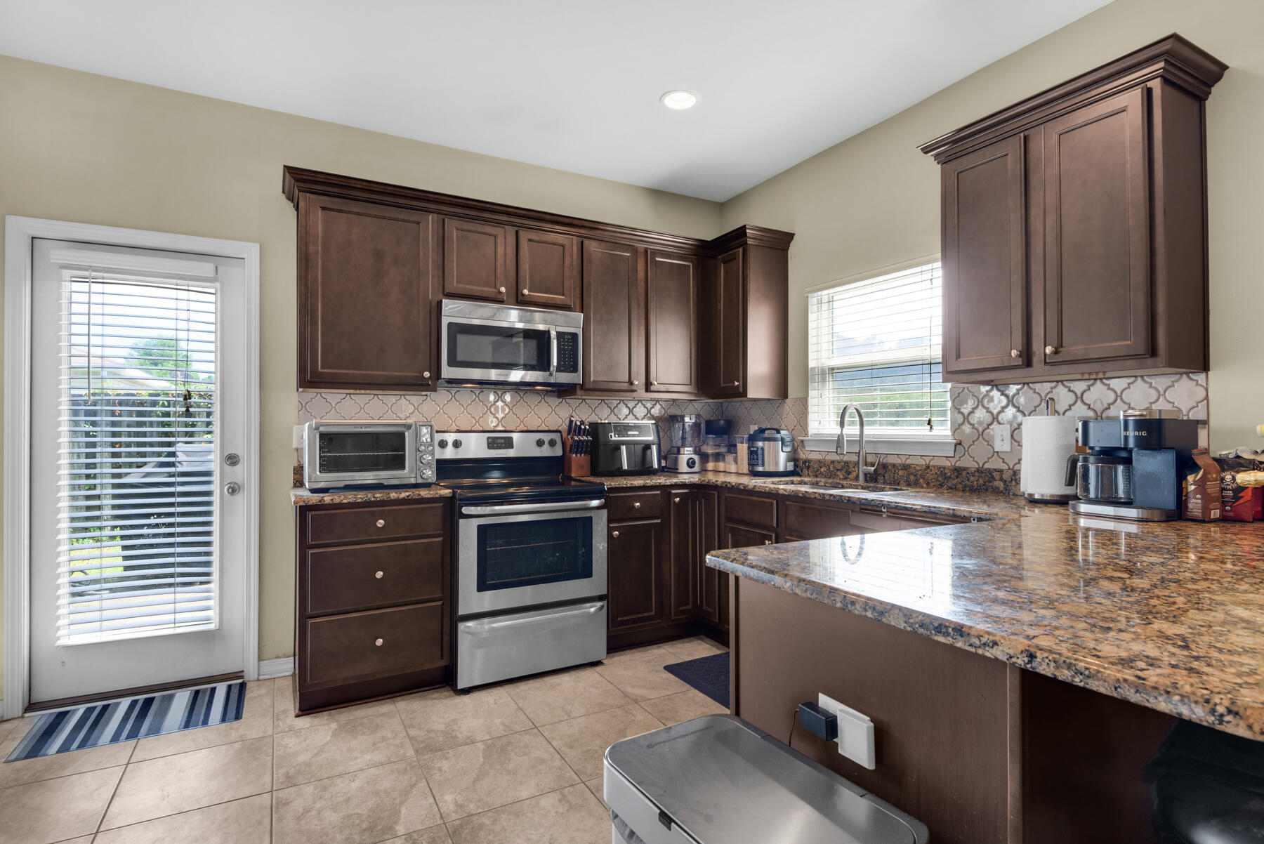 HERITAGE MANOR - Residential