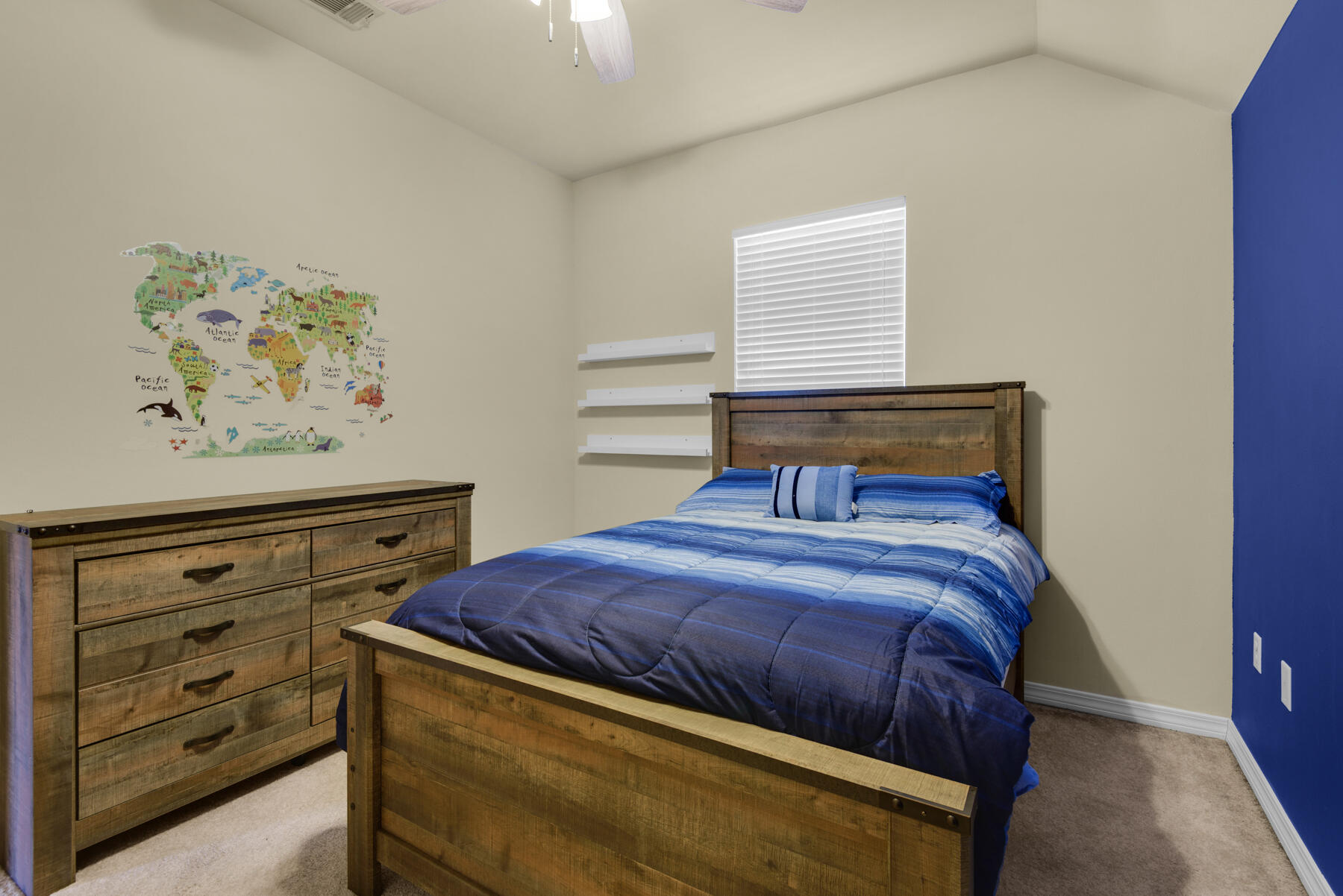 HERITAGE MANOR - Residential