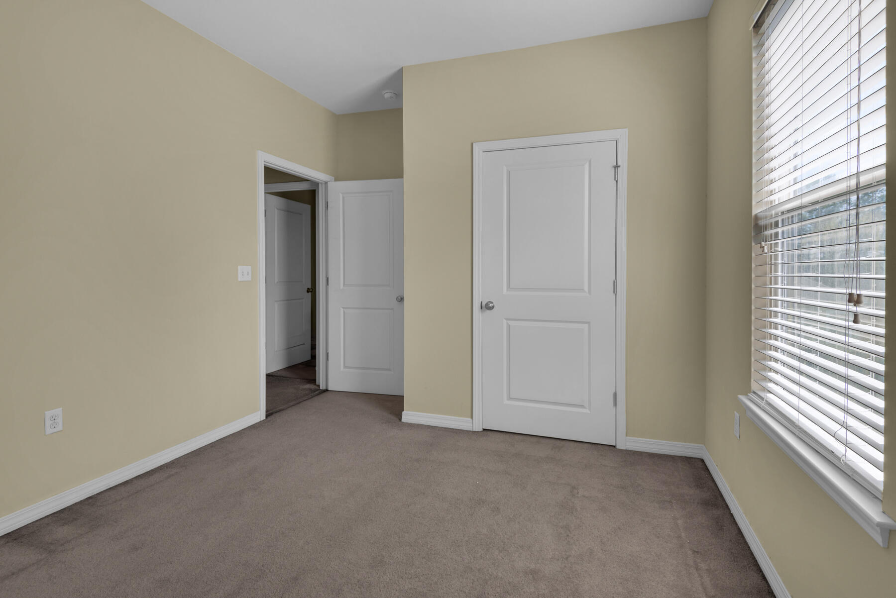 HERITAGE MANOR - Residential