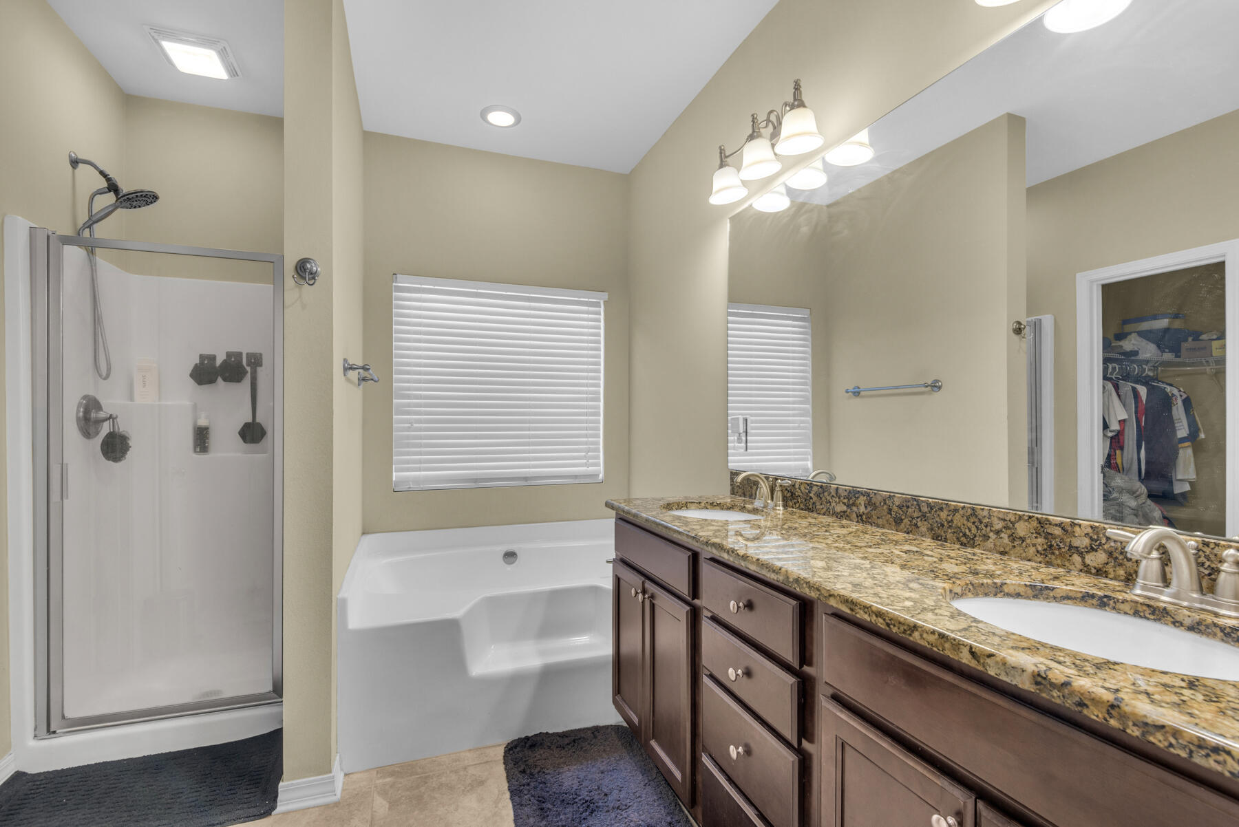 HERITAGE MANOR - Residential