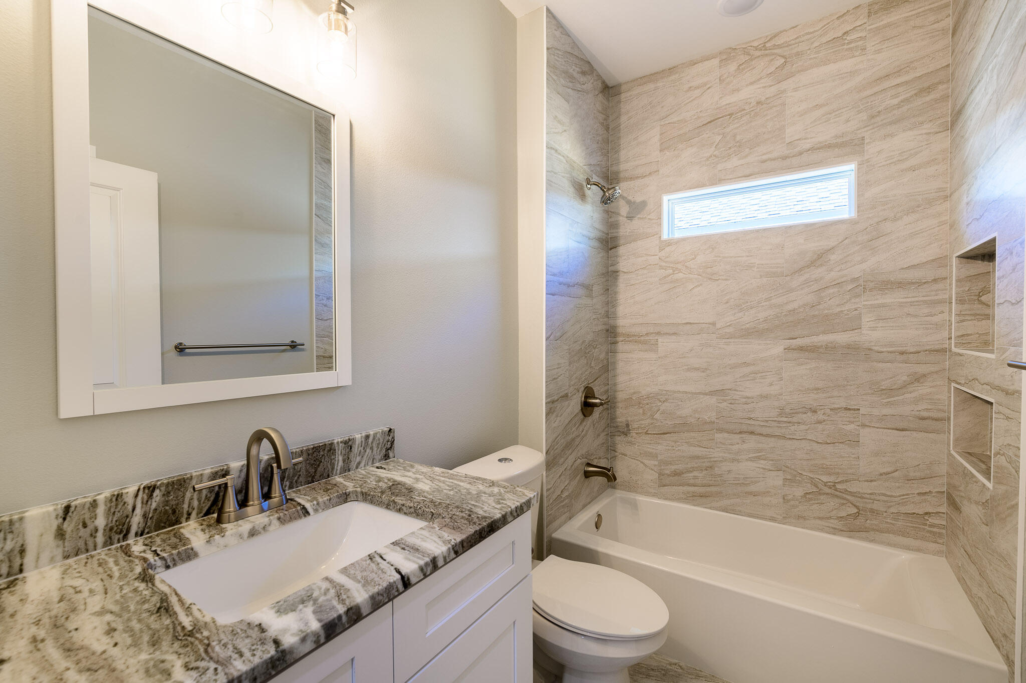 VALPARAISO - Residential Lease