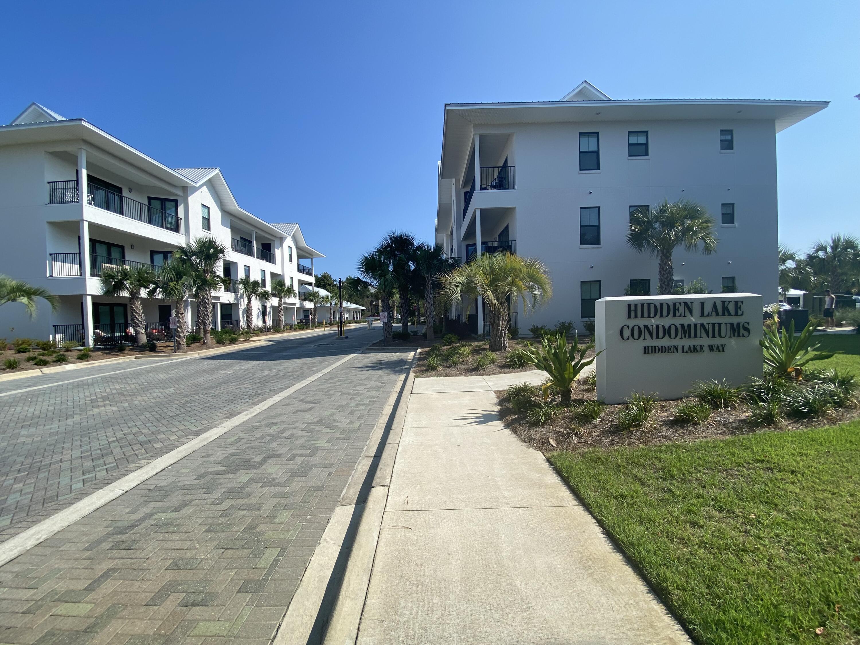 HIDDEN LAKES - Residential