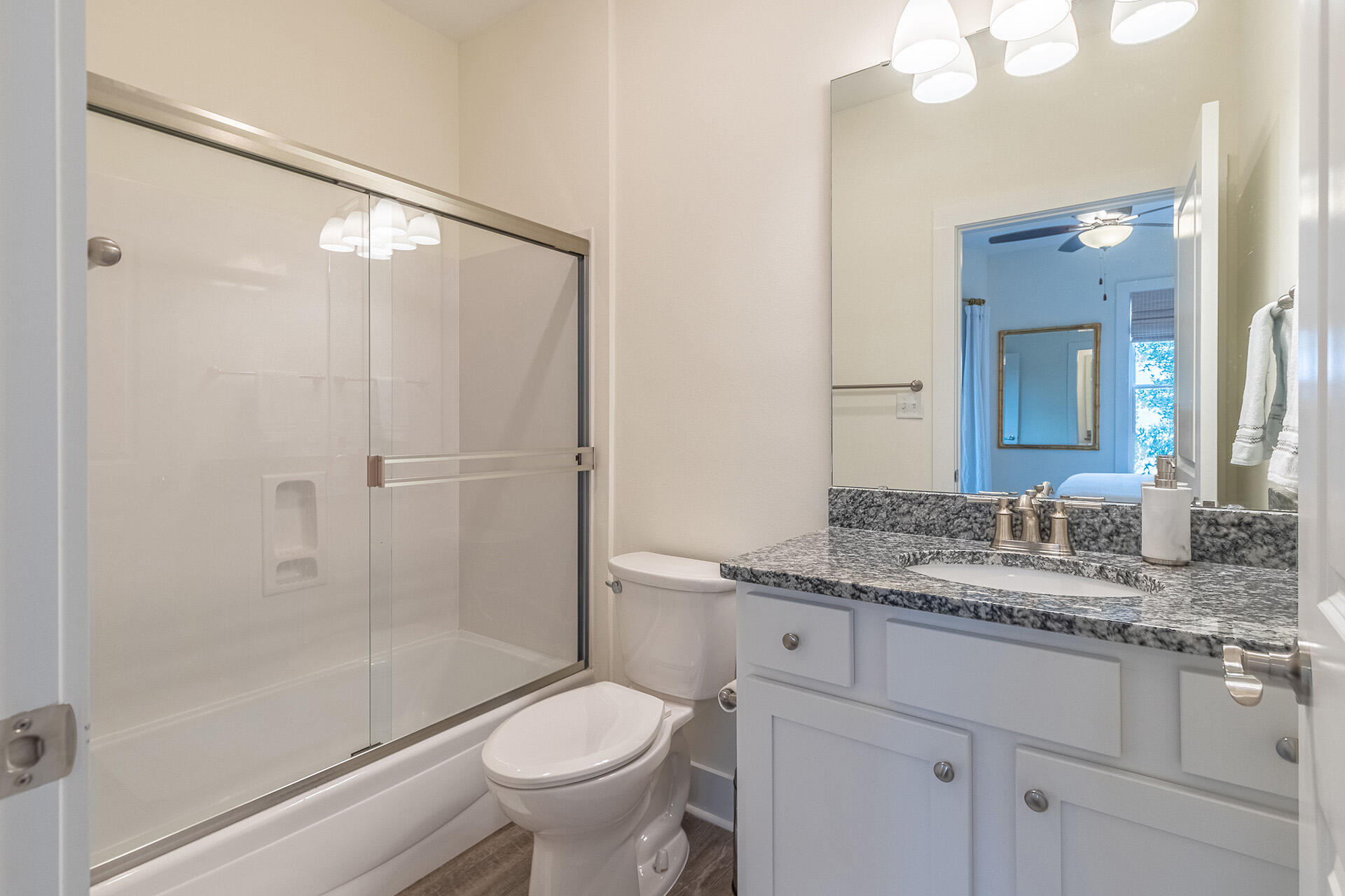 HIDDEN LAKES - Residential