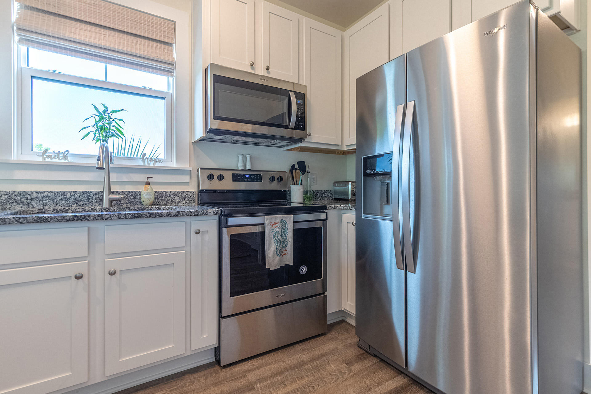 HIDDEN LAKES - Residential