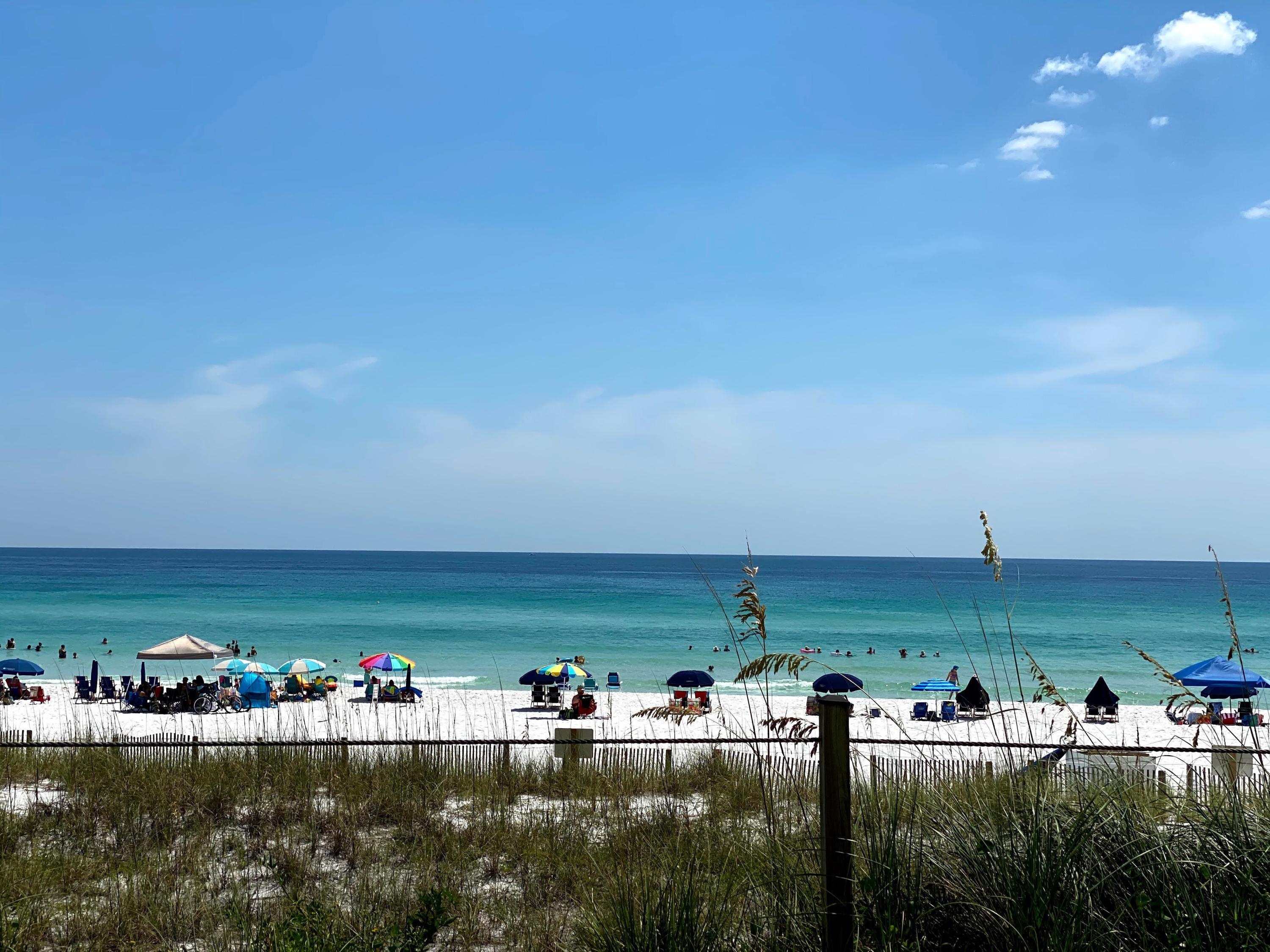 HIDDEN LAKES - Residential