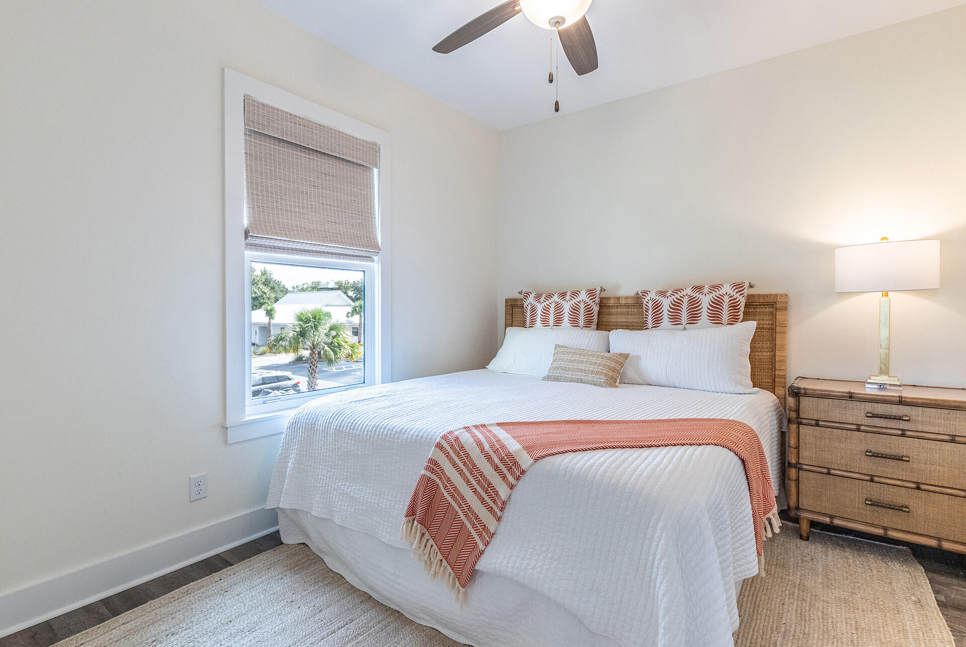 HIDDEN LAKES - Residential