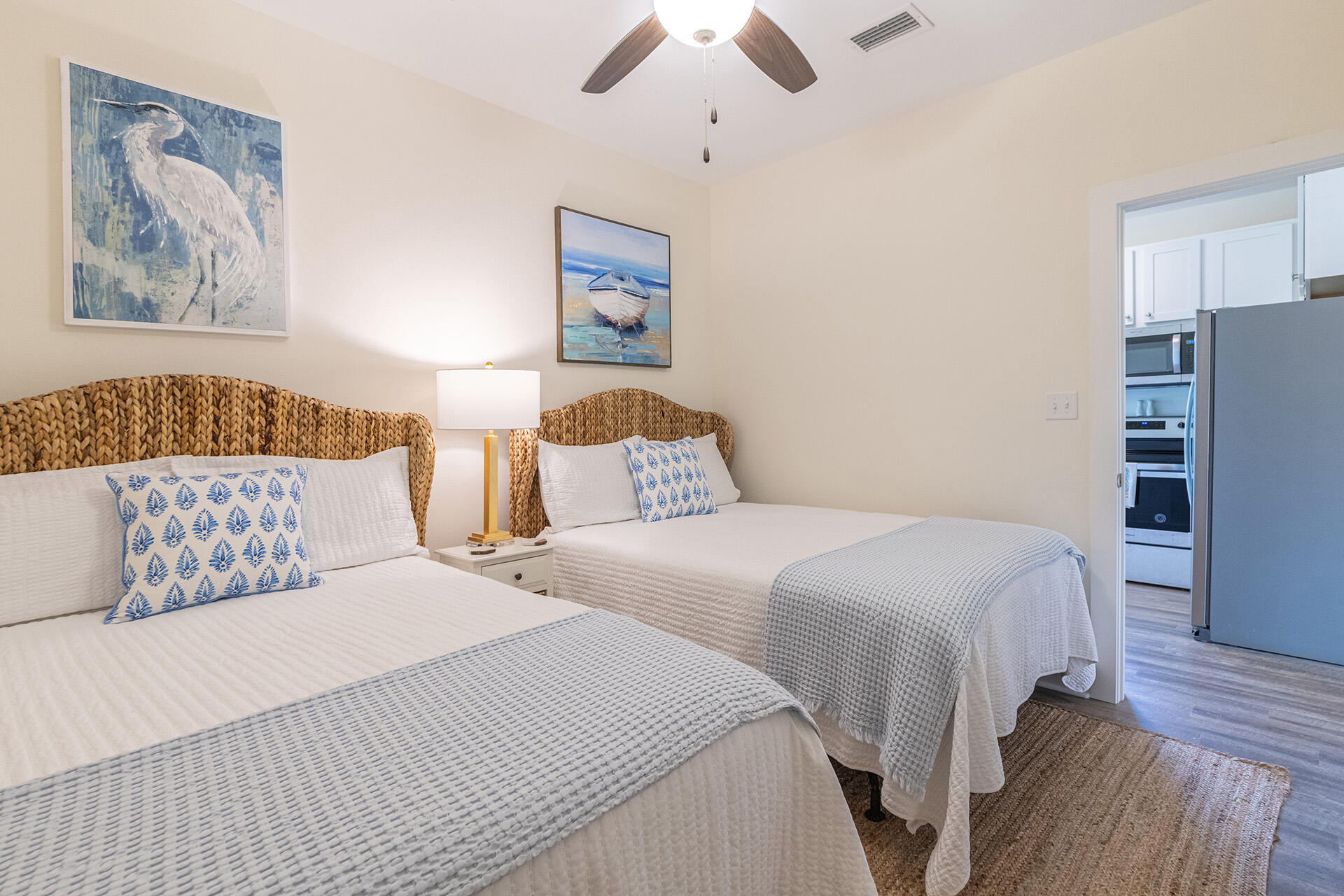 HIDDEN LAKES - Residential