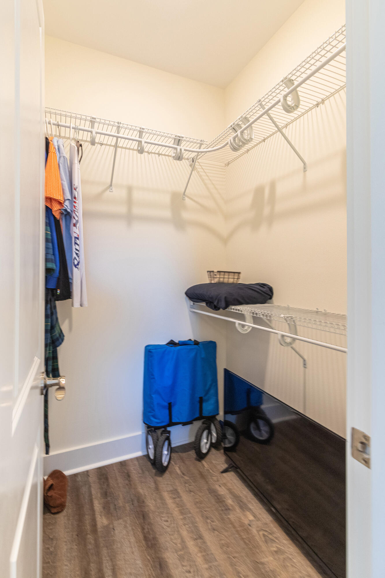 HIDDEN LAKES - Residential