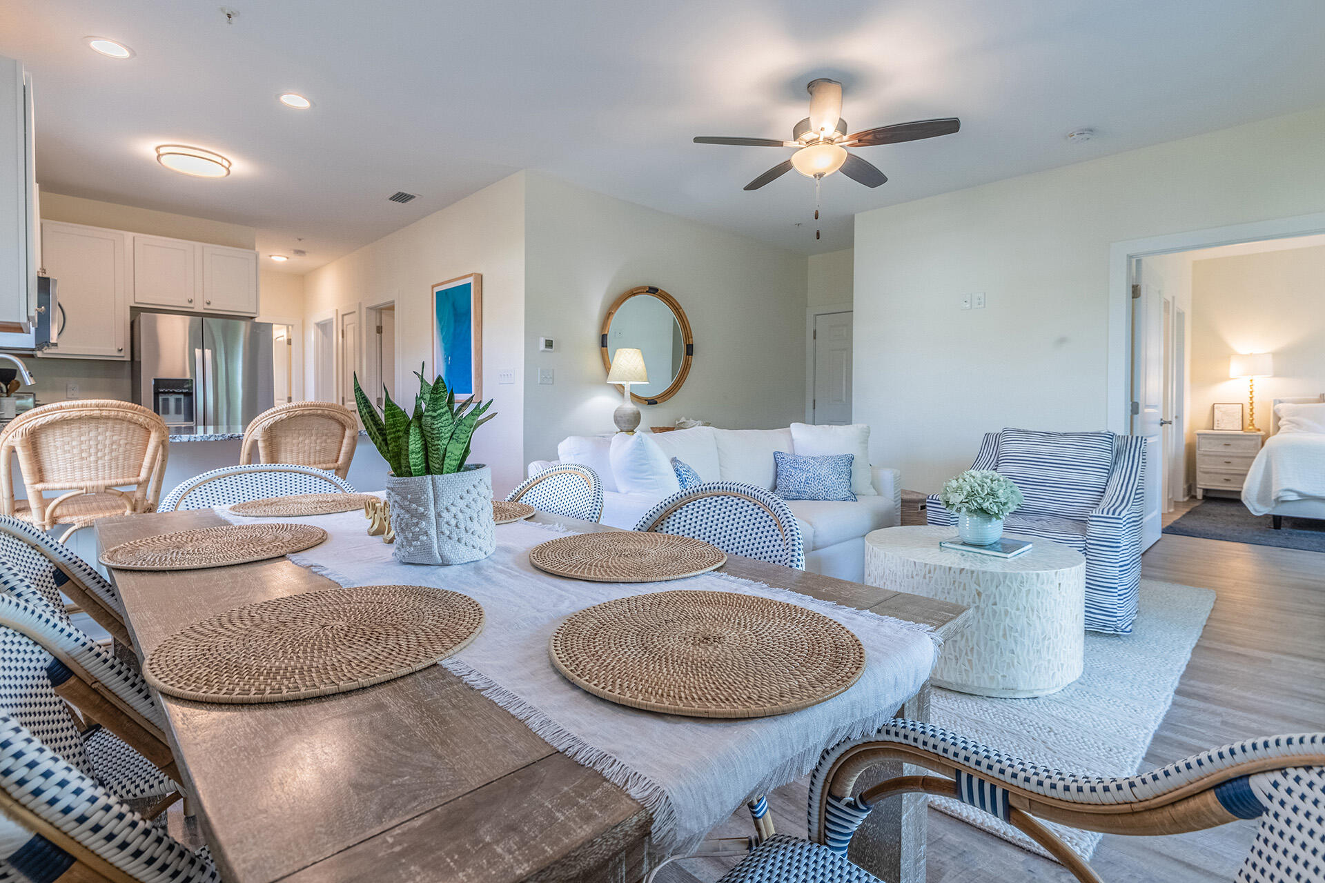 HIDDEN LAKES - Residential